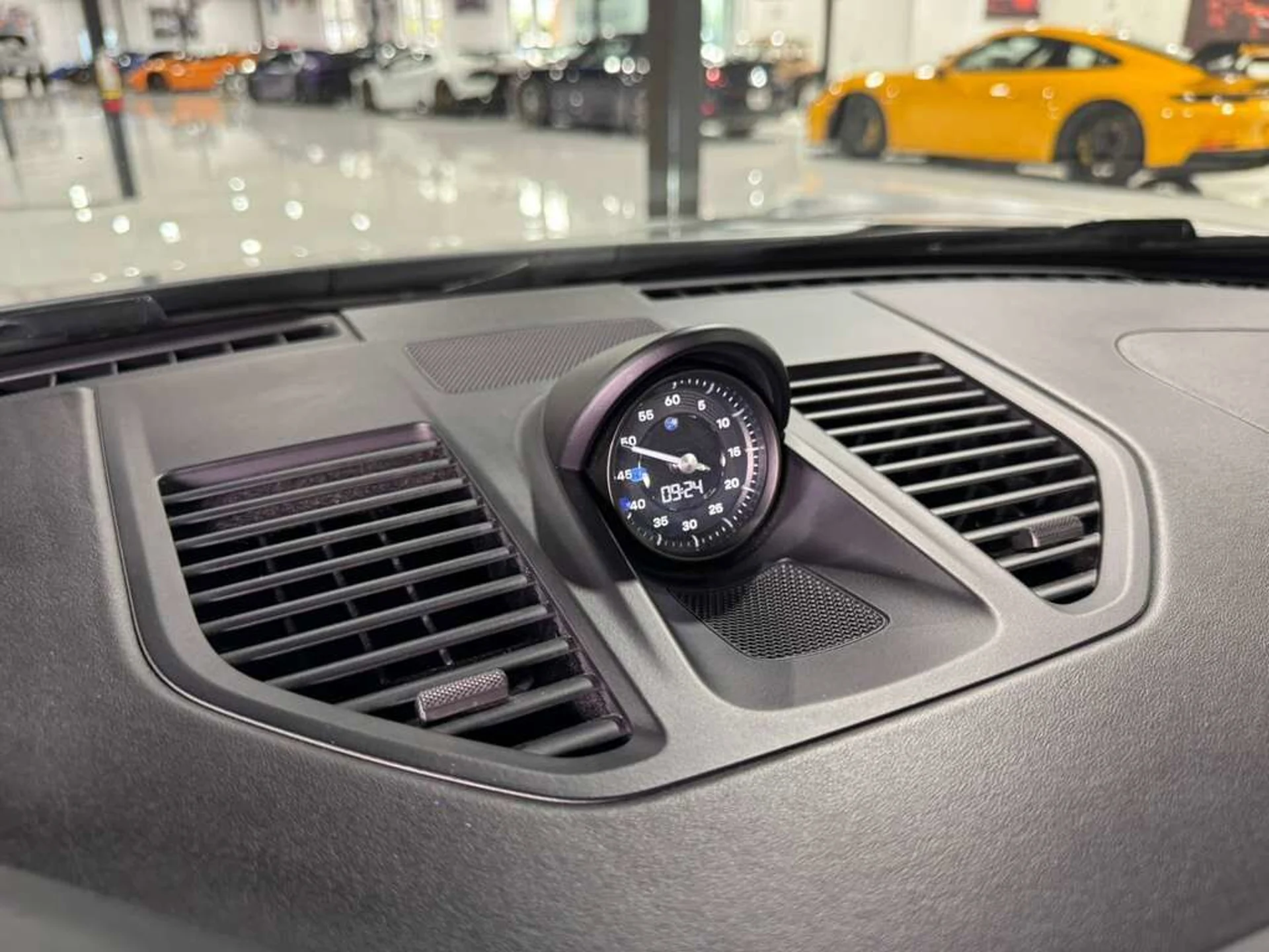 mph026_2316635375_55ad76b9f3e1c439cd6d1e7fa1bb60a8_2af3c5b7ea