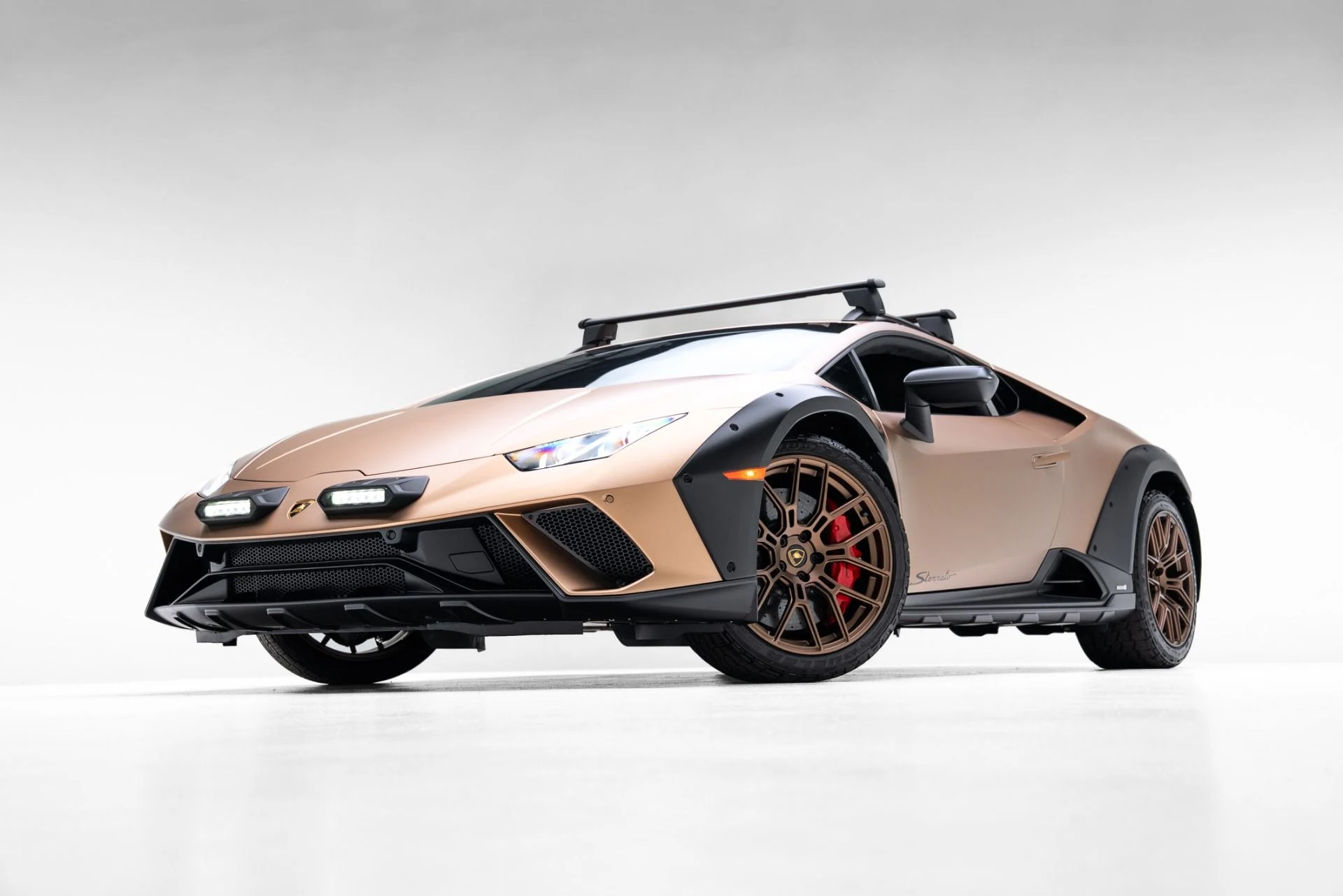 mph026_2318197513_Used_2024_Lamborghini_Huracan_Sterrato_1774458866_3962be5437