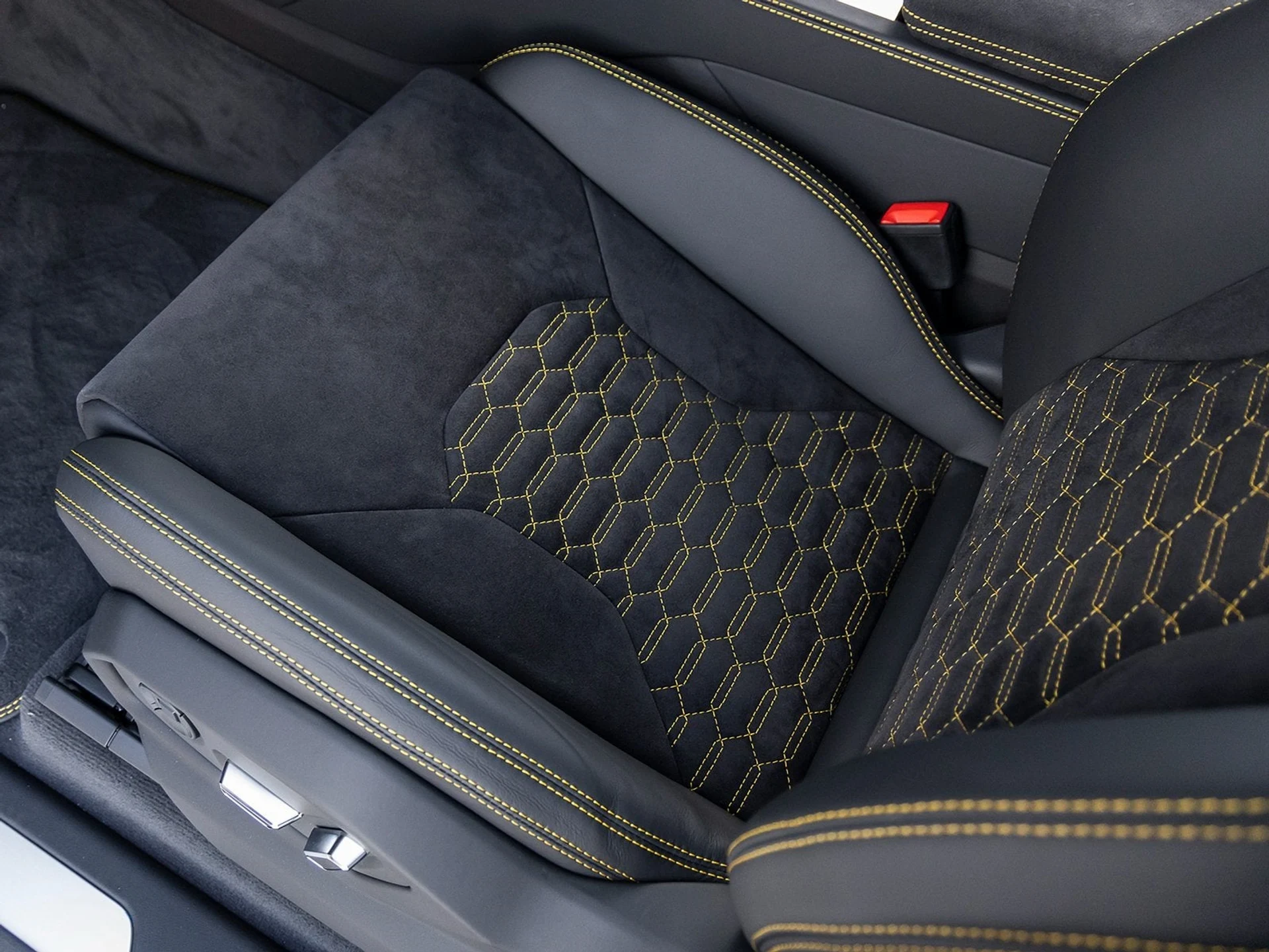 mph026_2318375871_27_c9742bf51e