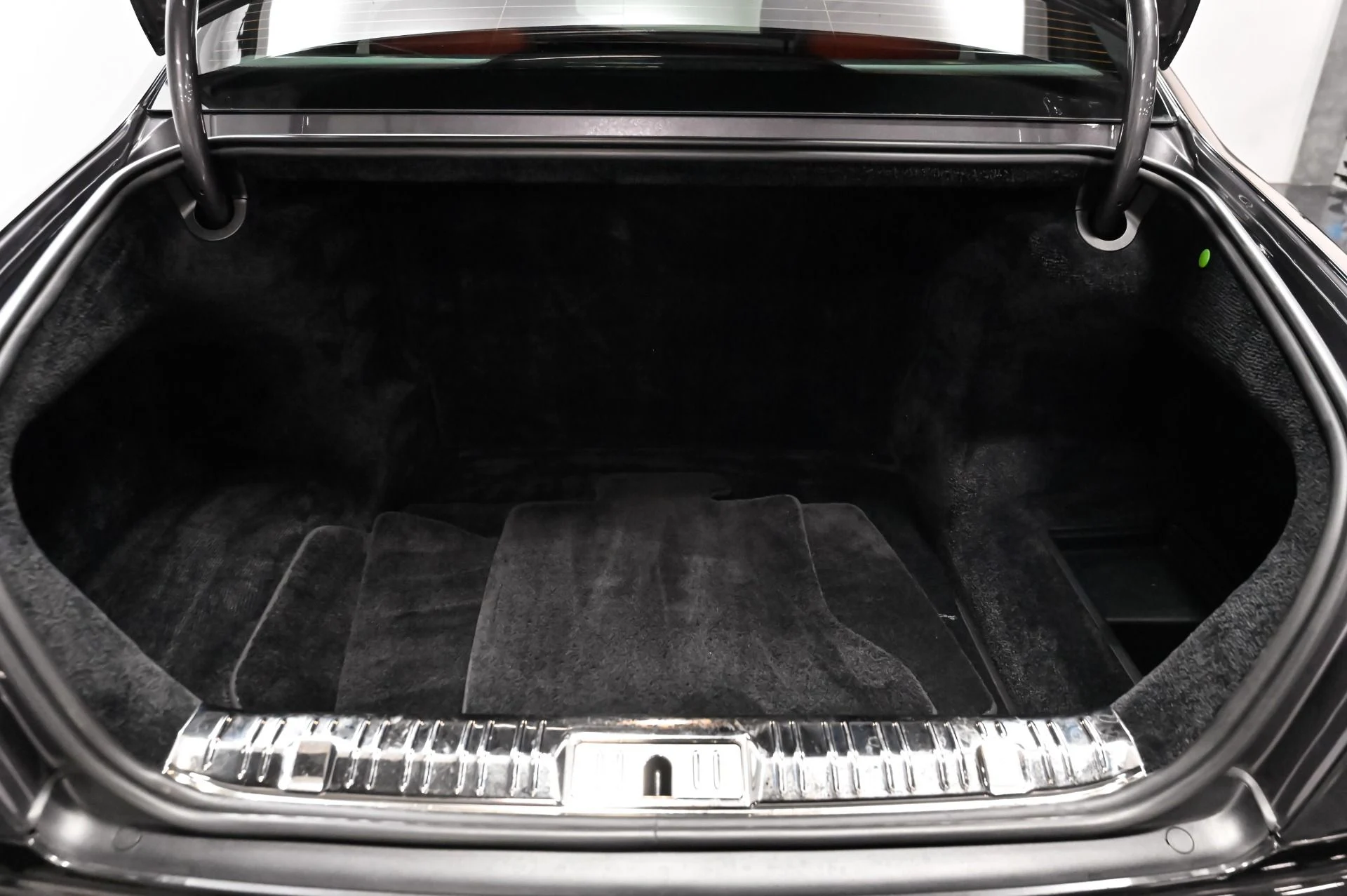 mph026_2321818524_Used_2017_Rolls_Royce_Ghost_Base_1792796263_889472de0a