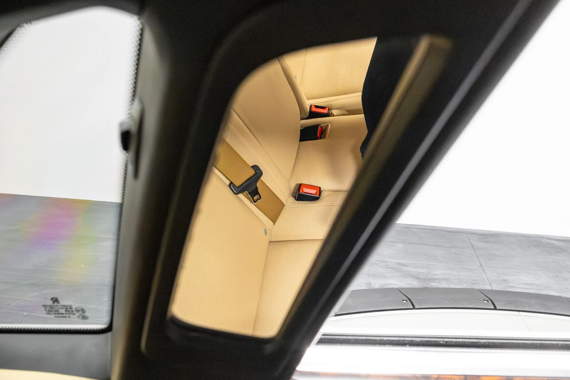 mph026_2325953984_Used_2011_Rolls_Royce_Ghost_1771348774_ec91f79509