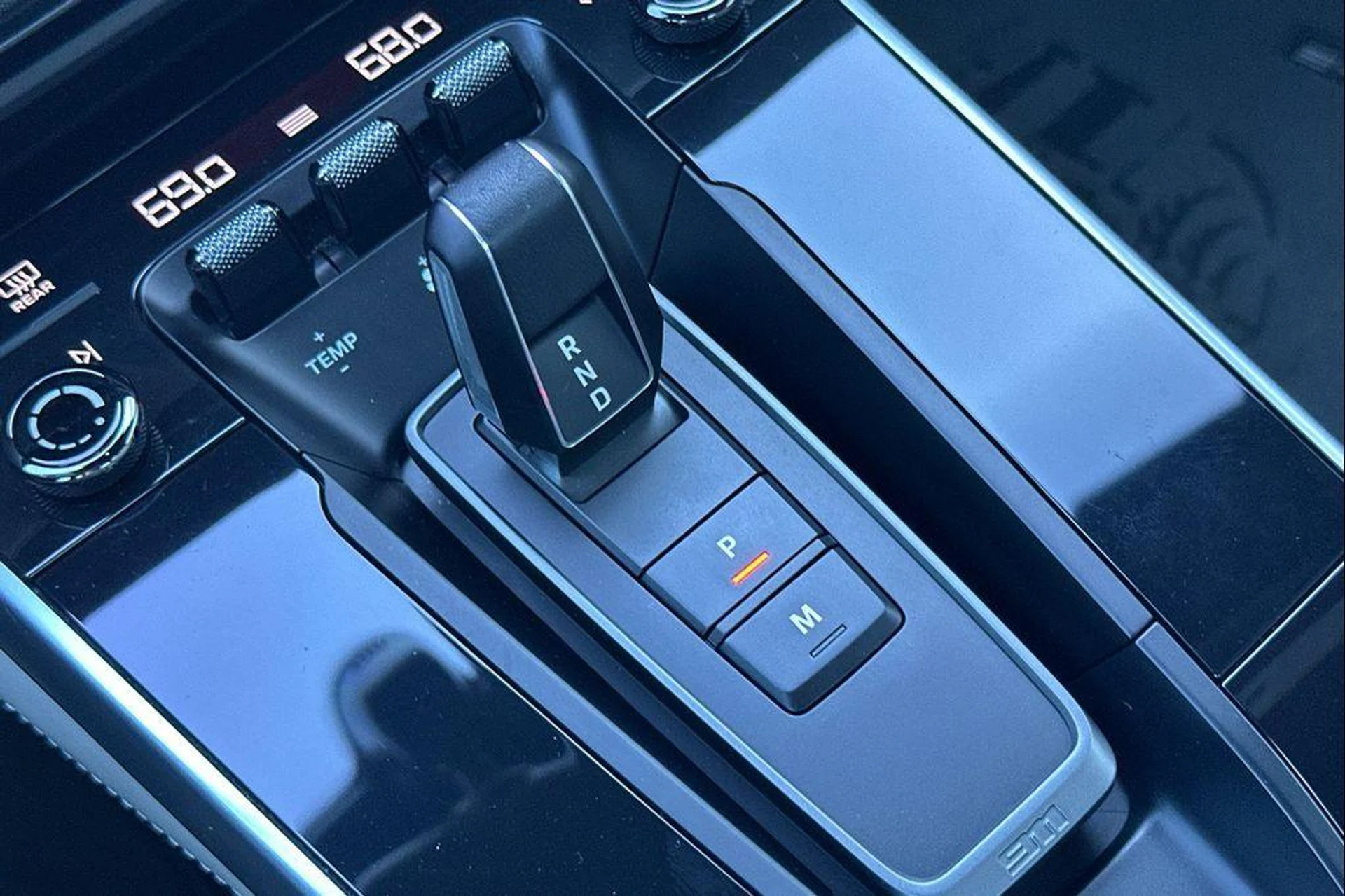 mph026_2326371571_Yul_Tcgb_Exbu_Pmh_R_w_Cn_YS_0w_Anvc_cff88a5917