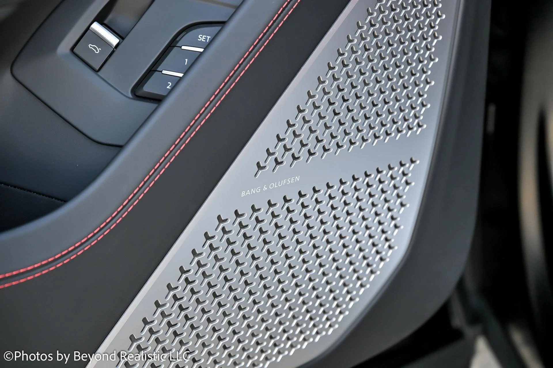 mph026_2330201952_Used_2022_Lamborghini_Urus_1753948928_cad7a6060b