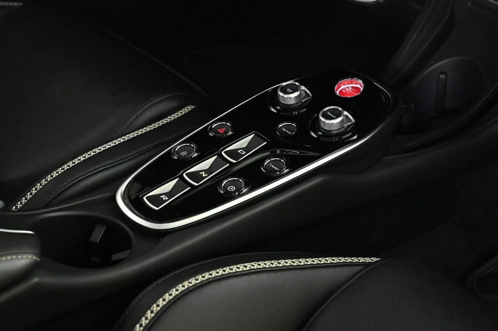 mph026_233139196_used_2023_mclaren_gt_coupe_11350_22926200_26_1024_7ba9cafec2