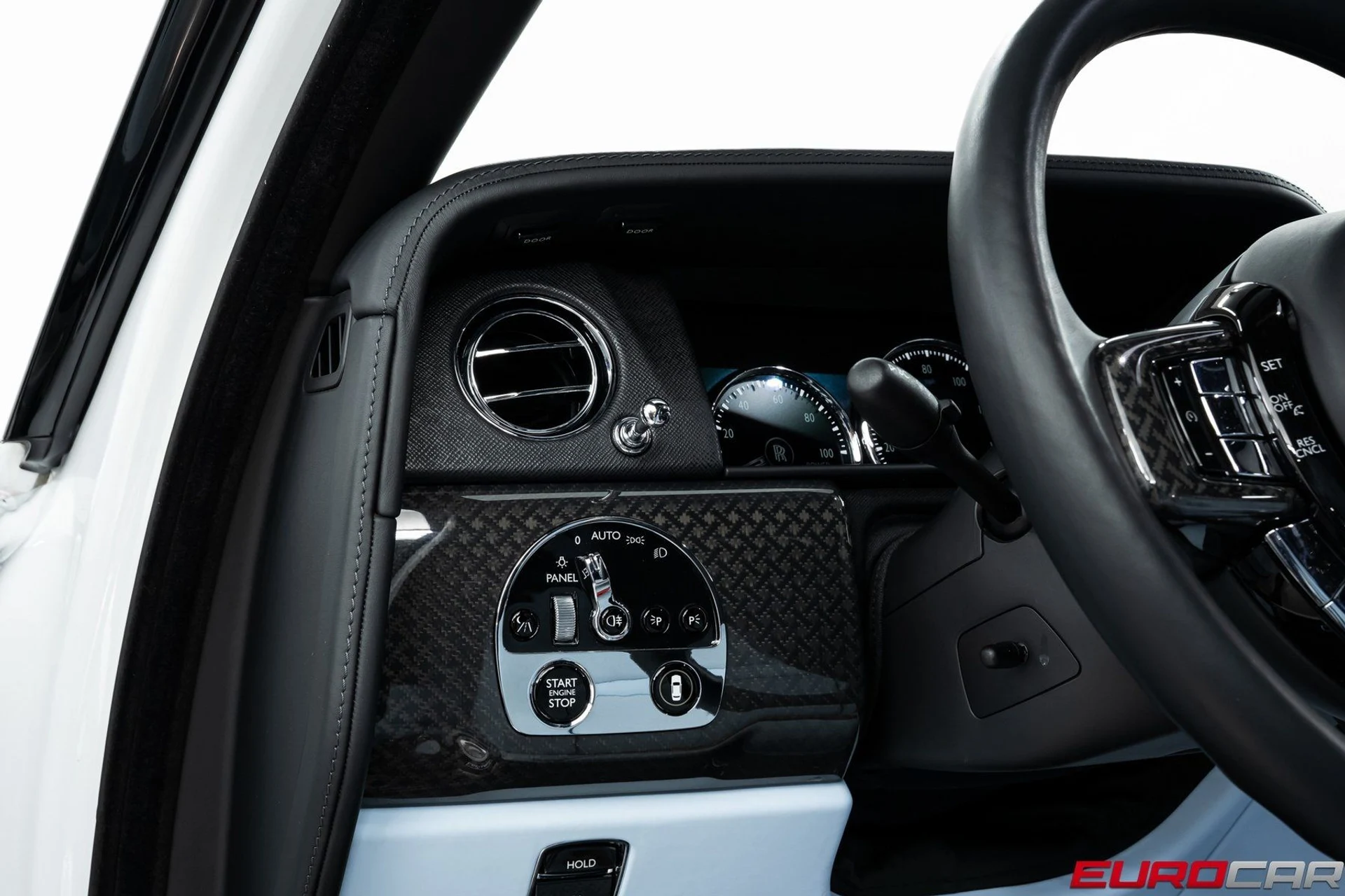 mph026_2334189772_image_27_42528b0f16