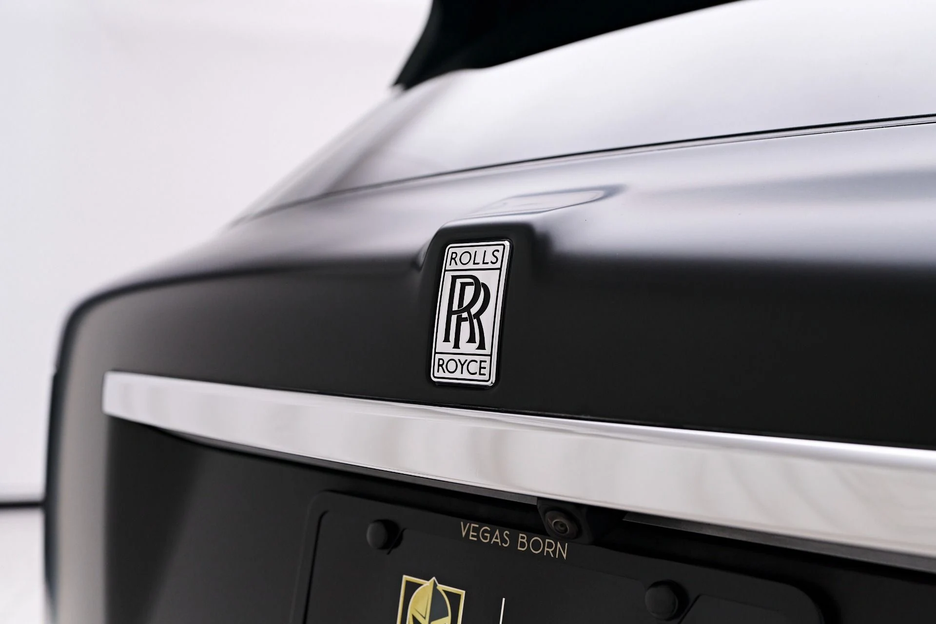 mph026_2335430905_Used_2023_Rolls_Royce_Cullinan_Base_1756252121_7378ac0ca3