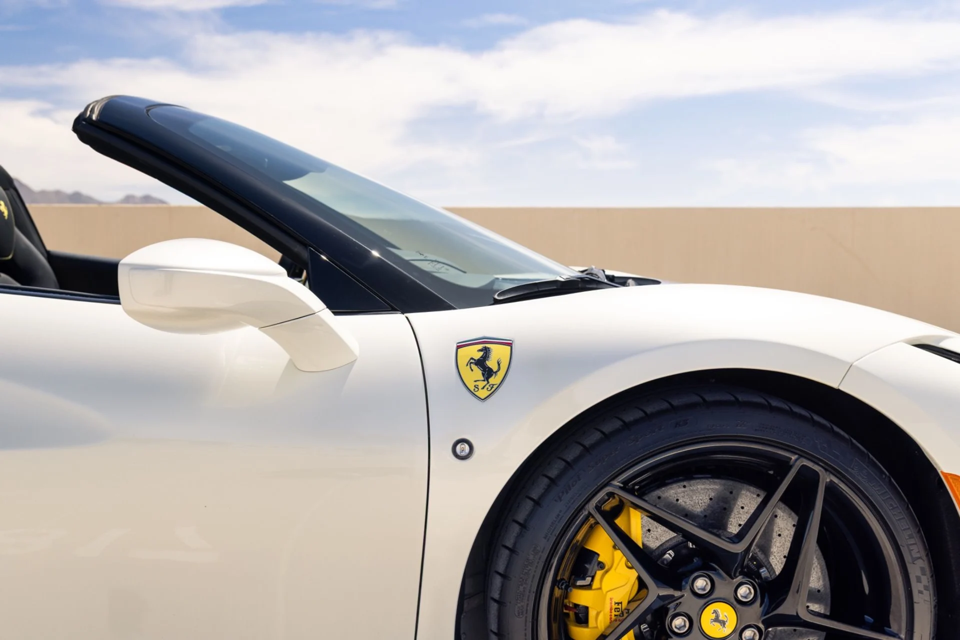 mph026_233839794_Used_2023_Ferrari_F8_Spider_1776809234_5d113f2c97