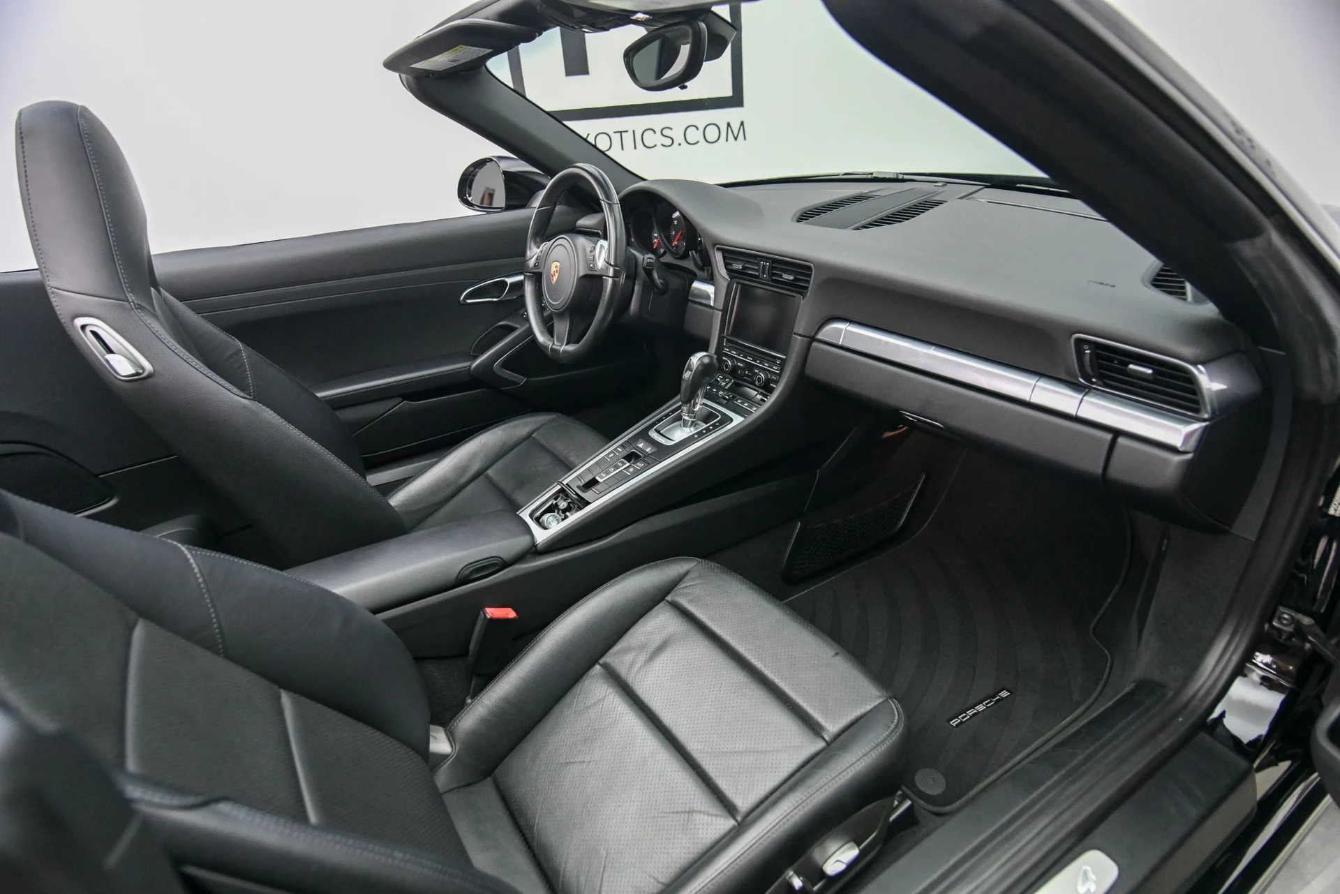 mph026_2341601147_RPA_3612_interior_003_53bc9ed397