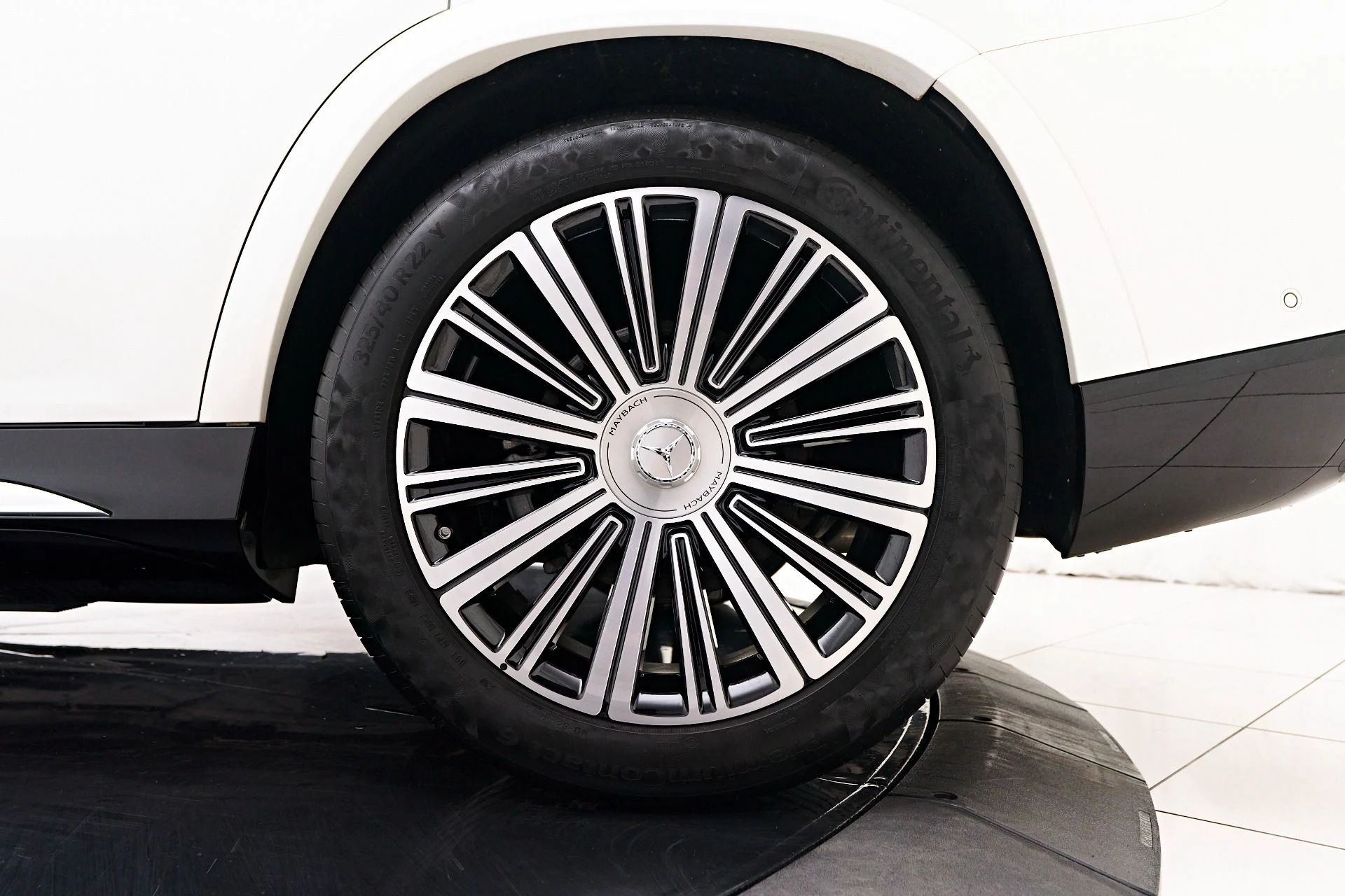 mph026_2346999614_Used_2024_Mercedes_Benz_GLS_Maybach_GLS_600_1754358842_6a60b8f9a9