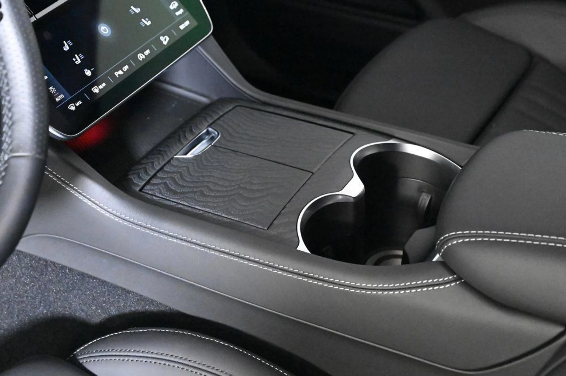 mph026_2352929106_new_2026_maserati_grecale_modena_11350_22995345_26_1024_04627d5f6b