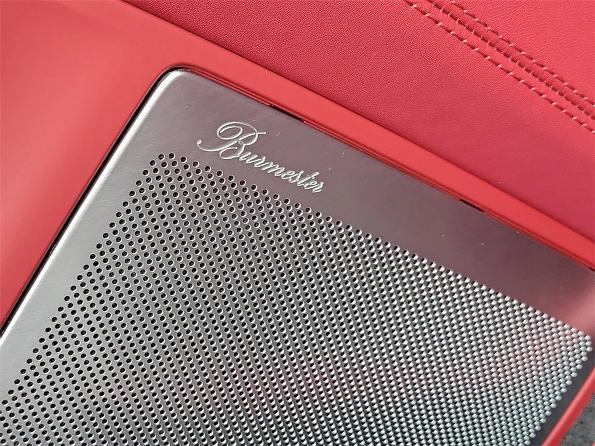 mph026_2362518413_27_a4e3605b07