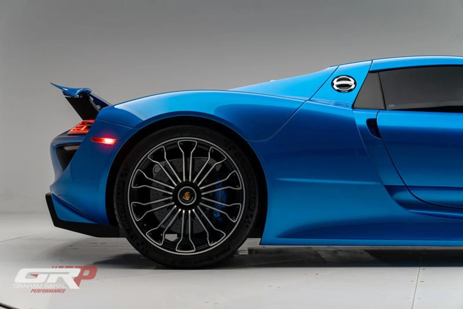 mph026_2365710112_6_FB_690_B4_9_B4_C_44_BD_8231_7_CDA_4949_B1_BF_b8ba1b7133