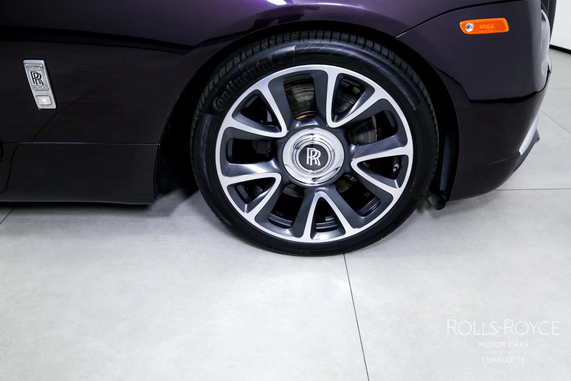 mph026_2369444426_Used_2018_Rolls_Royce_Wraith_1744735509_3088c16560