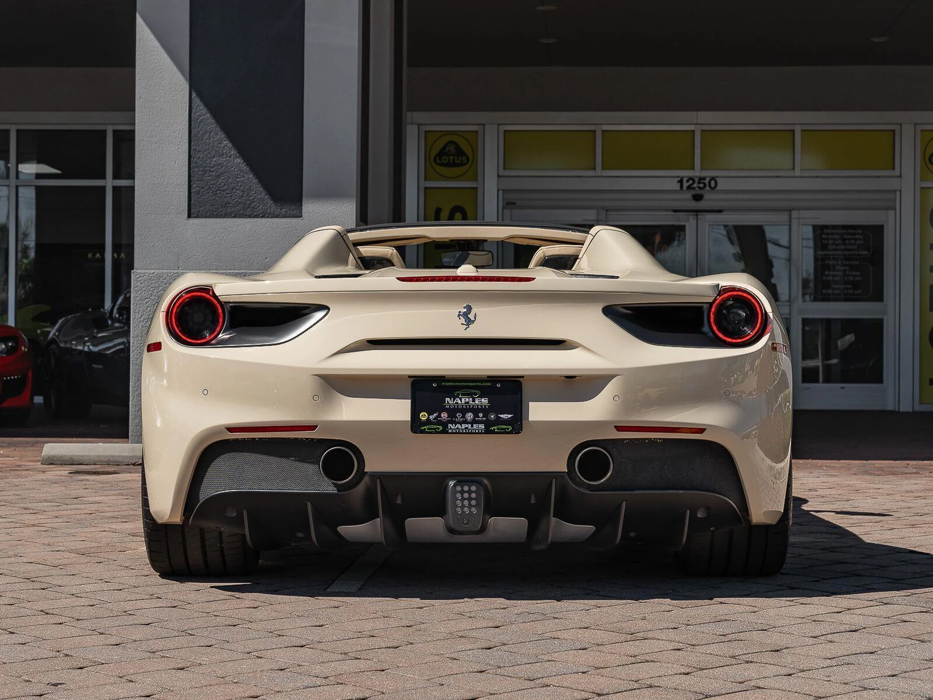 mph026_2382299213_Used_2016_ferrari_488_Spider_2dr_Conv_1785783814_5540103c30