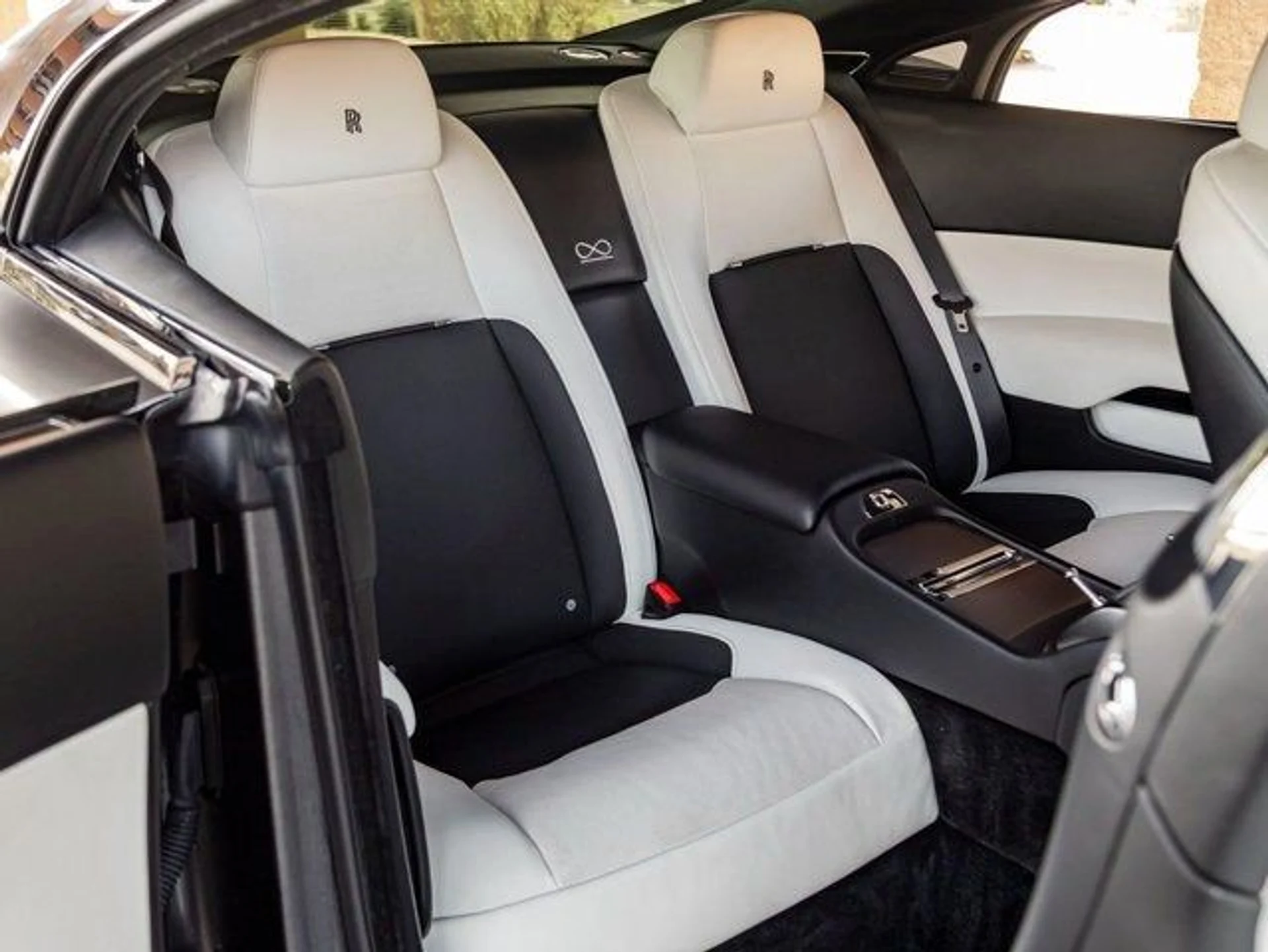 mph026_2394910221_27_52fccd82ed