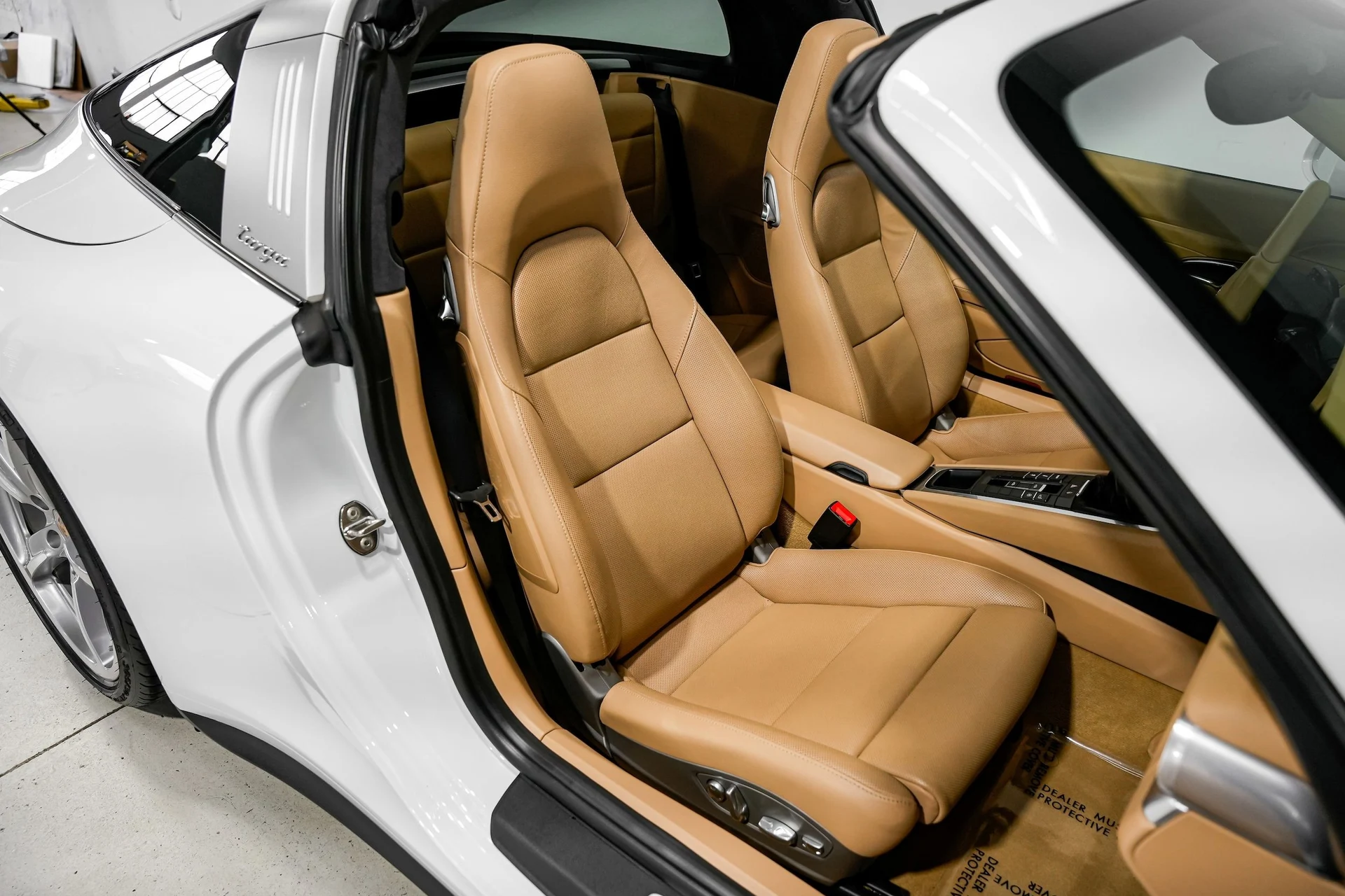 mph026_2404618300_07ee56b0ff1c284b804a5aeb9b9743f3x_9af8864b88