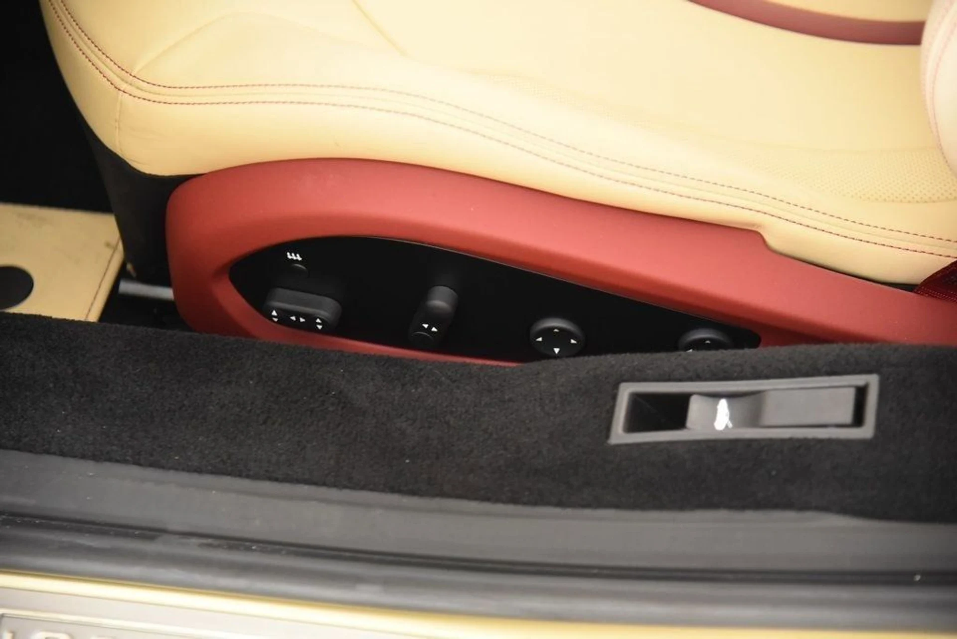 mph026_2413086061_b4b14703164643d29a3124bb0828dcc1_98366f9318