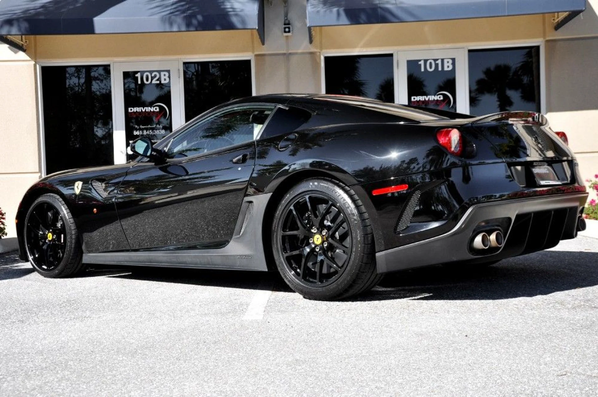 mph026_2422485525_82_p27_l_d25a83029c
