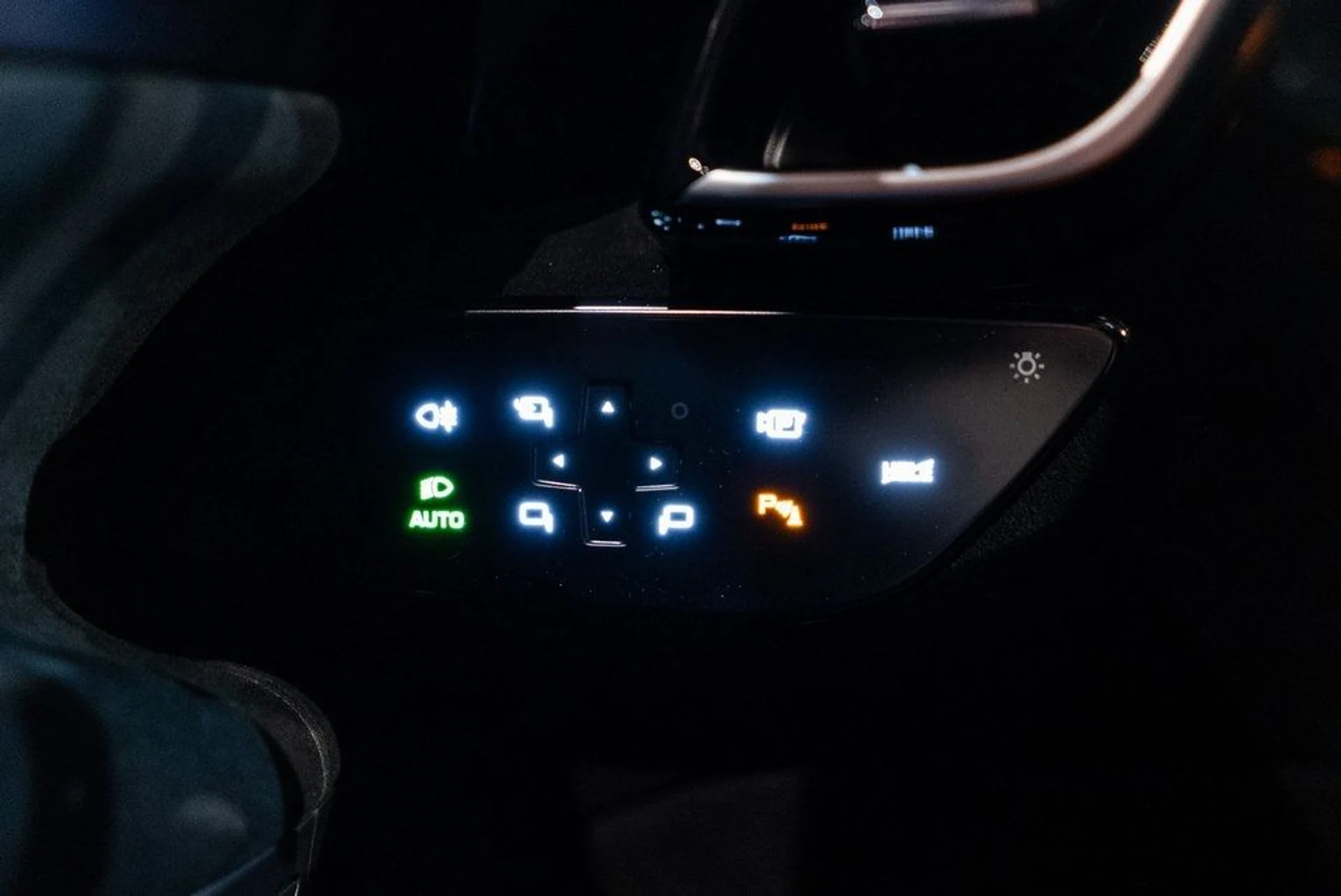 mph026_2427274193_b2f7f60f2ec341f99174f980c75967d2_236fd36b46