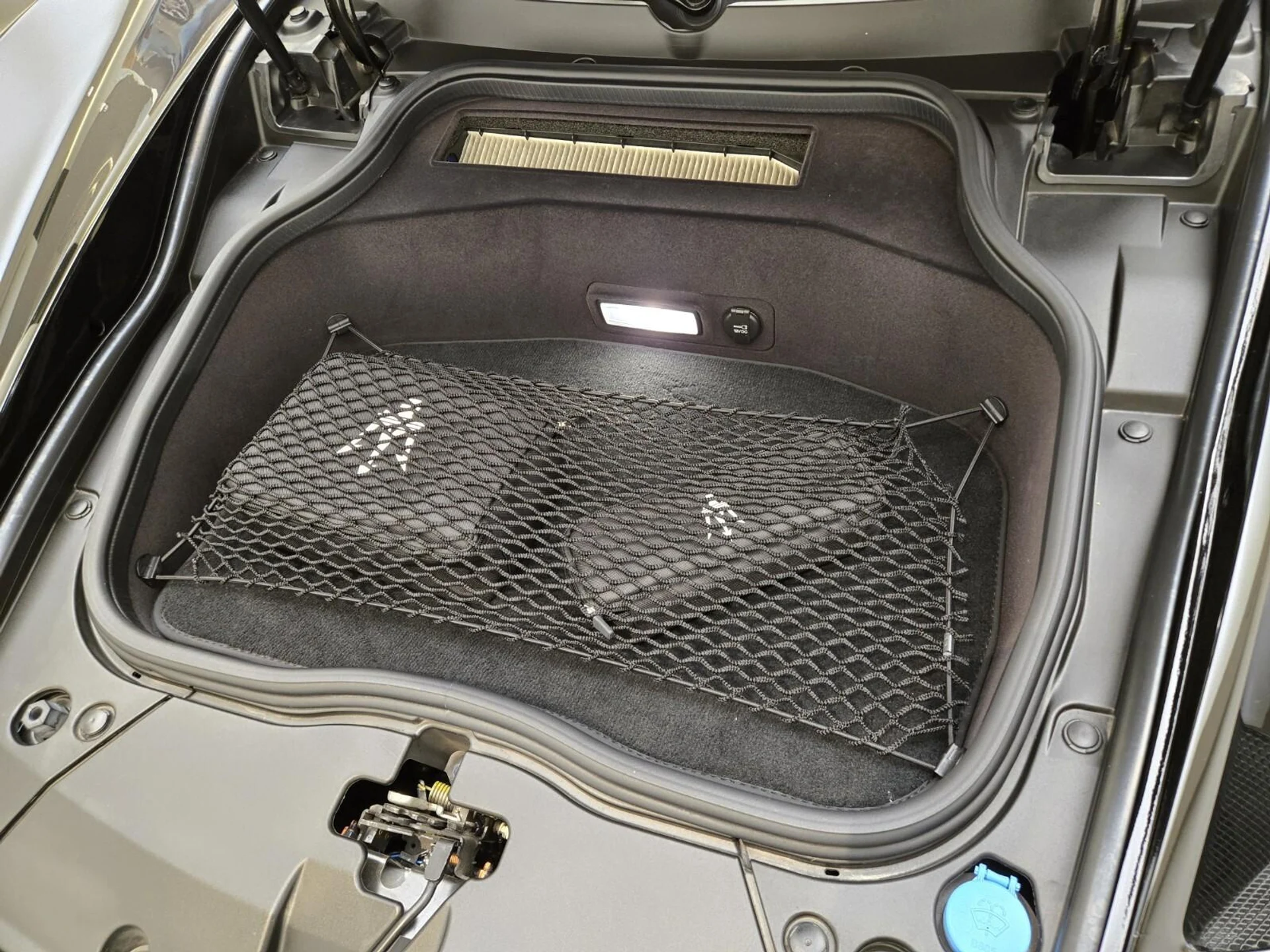 mph026_2427426982_Used_2023_Maserati_MC_20_1765868294_17e7639e73