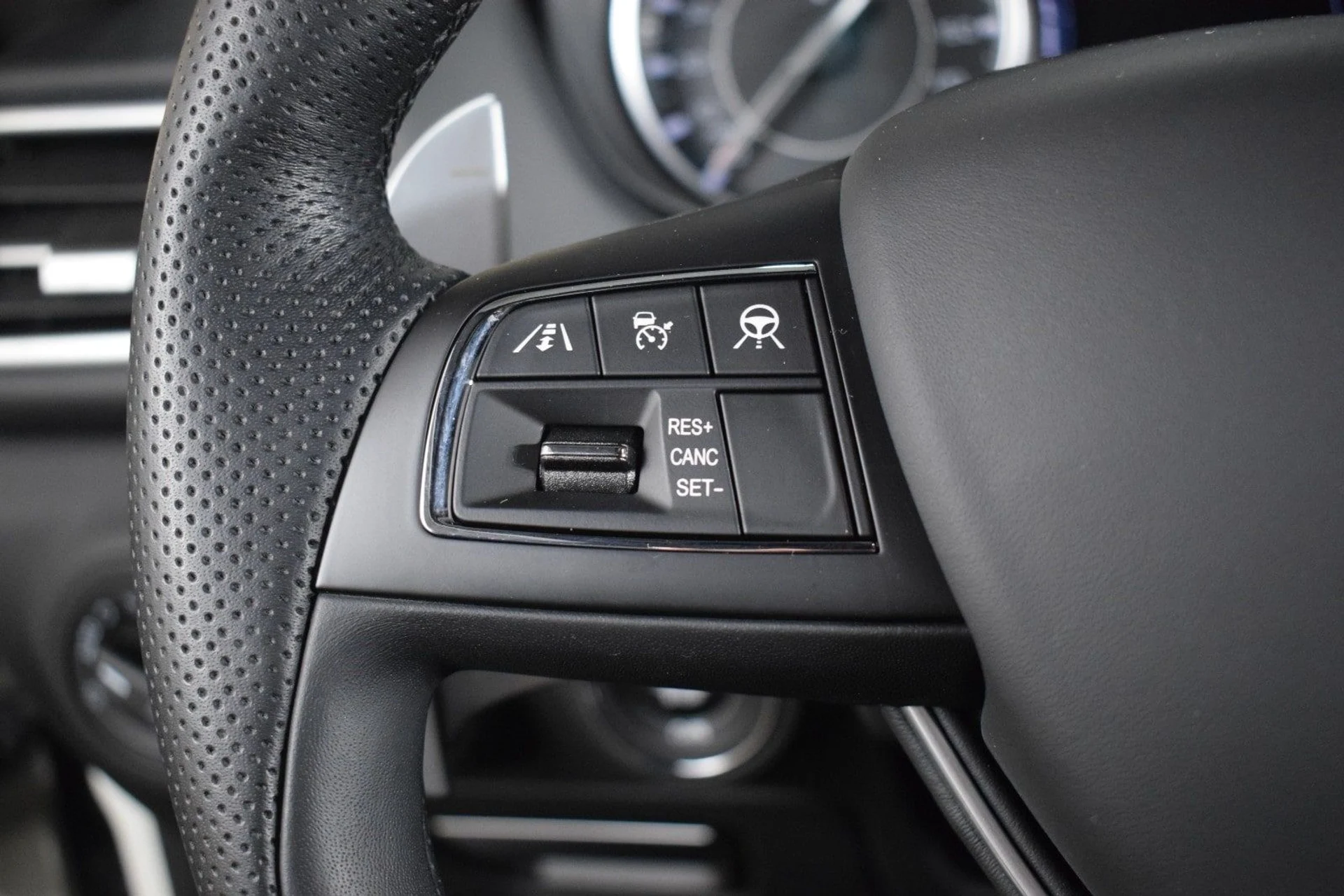 mph026_2430485430_aa52b98966f0b3f85274ec21b5593255x_8b7180c7ad