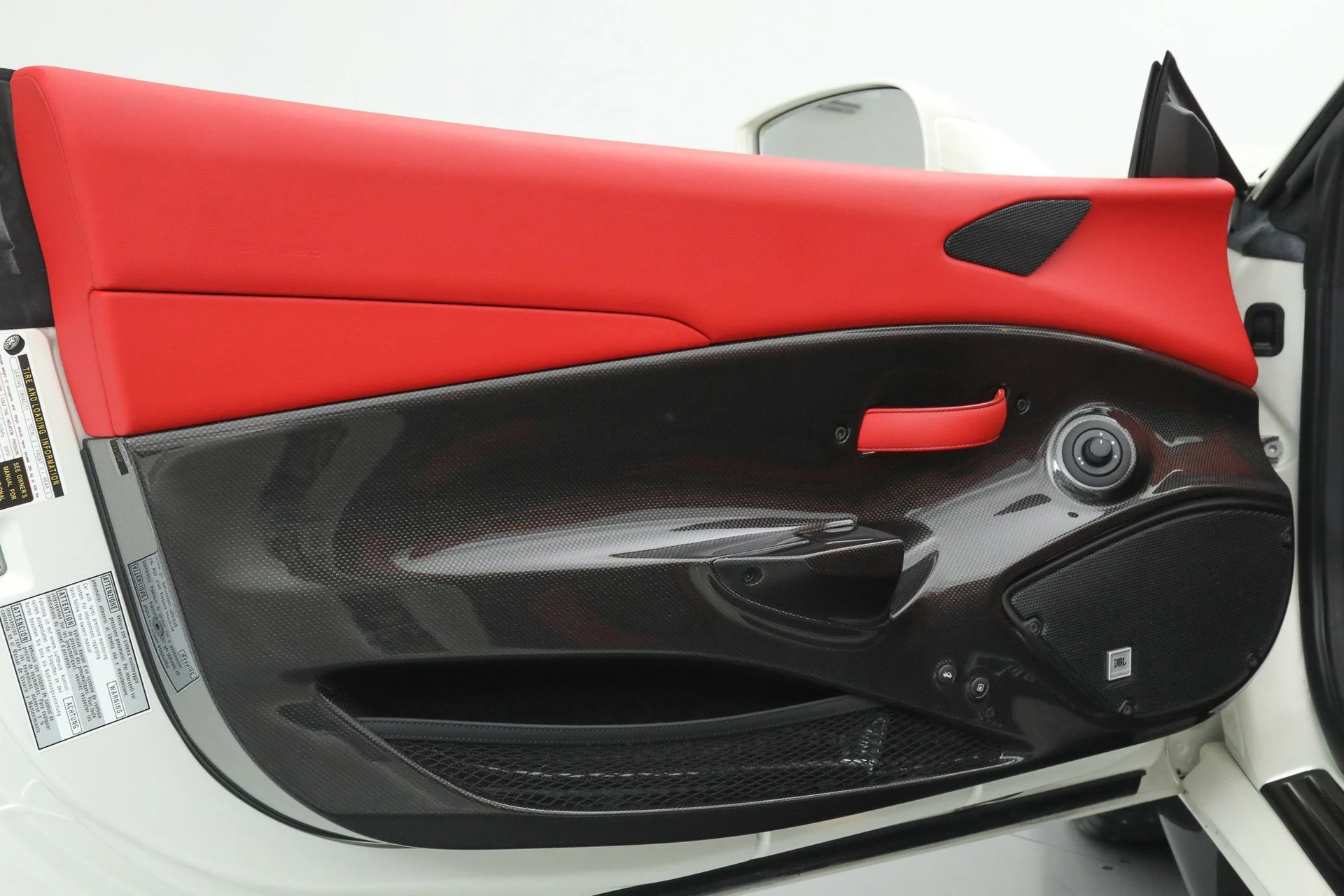 mph026_2433030812_e96ec519d1f154ab2dd7002b7cc27c5d_049f0574ce