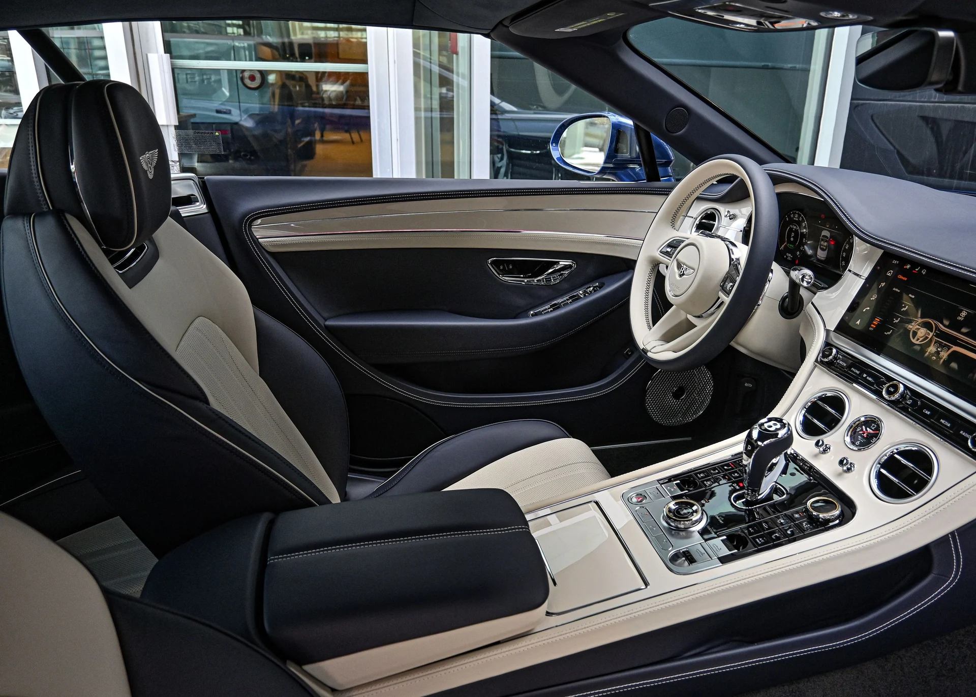 mph026_2433957038_d996010a_2a38_4d64_ac8e_a25f426c1f3b_93eba600eb