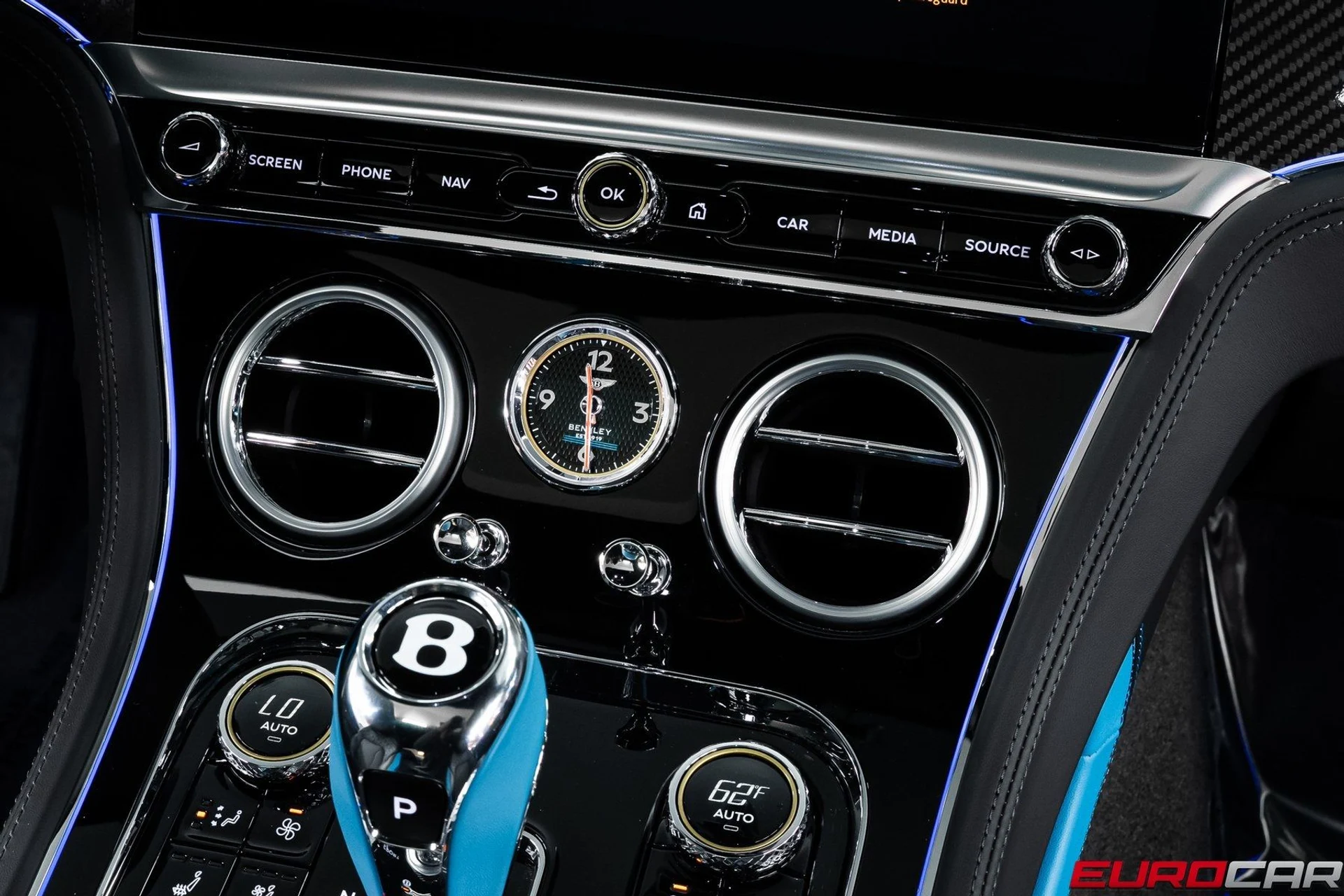 mph026_2433972145_image_27_00fee86fed