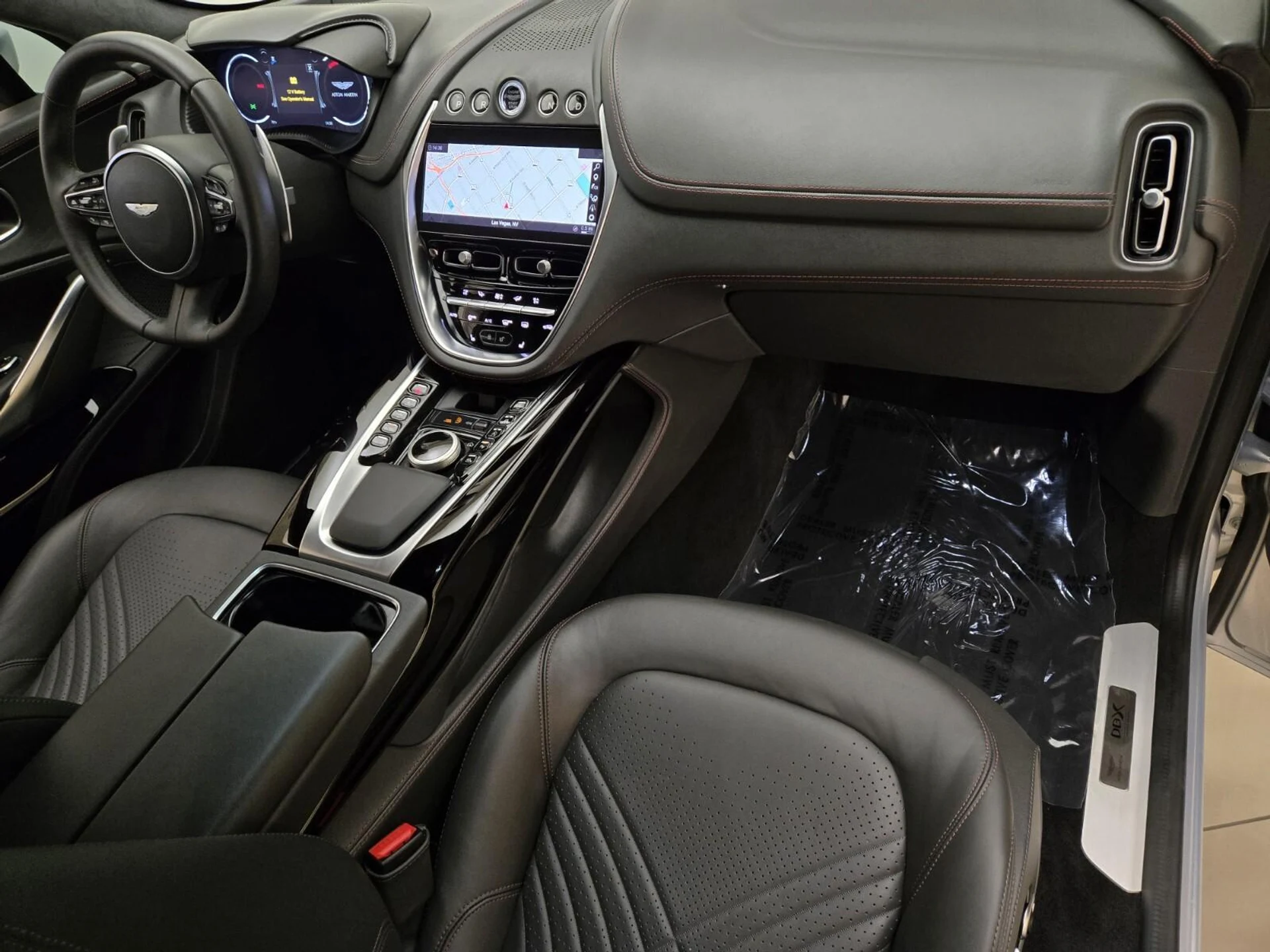 mph026_2440628068_Used_2024_Aston_Martin_DBX_1777355472_ac67d926ce