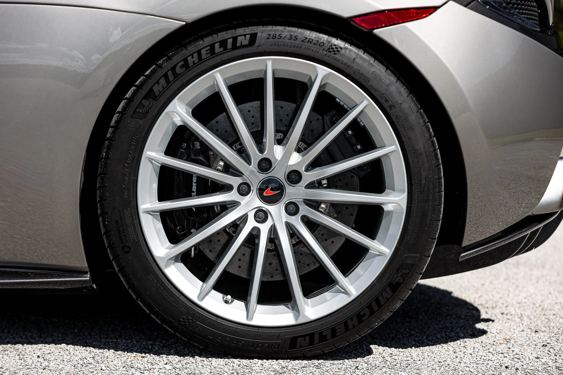 mph026_2442667445_Used_2017_Mc_Laren_570_GT_ae4d431233