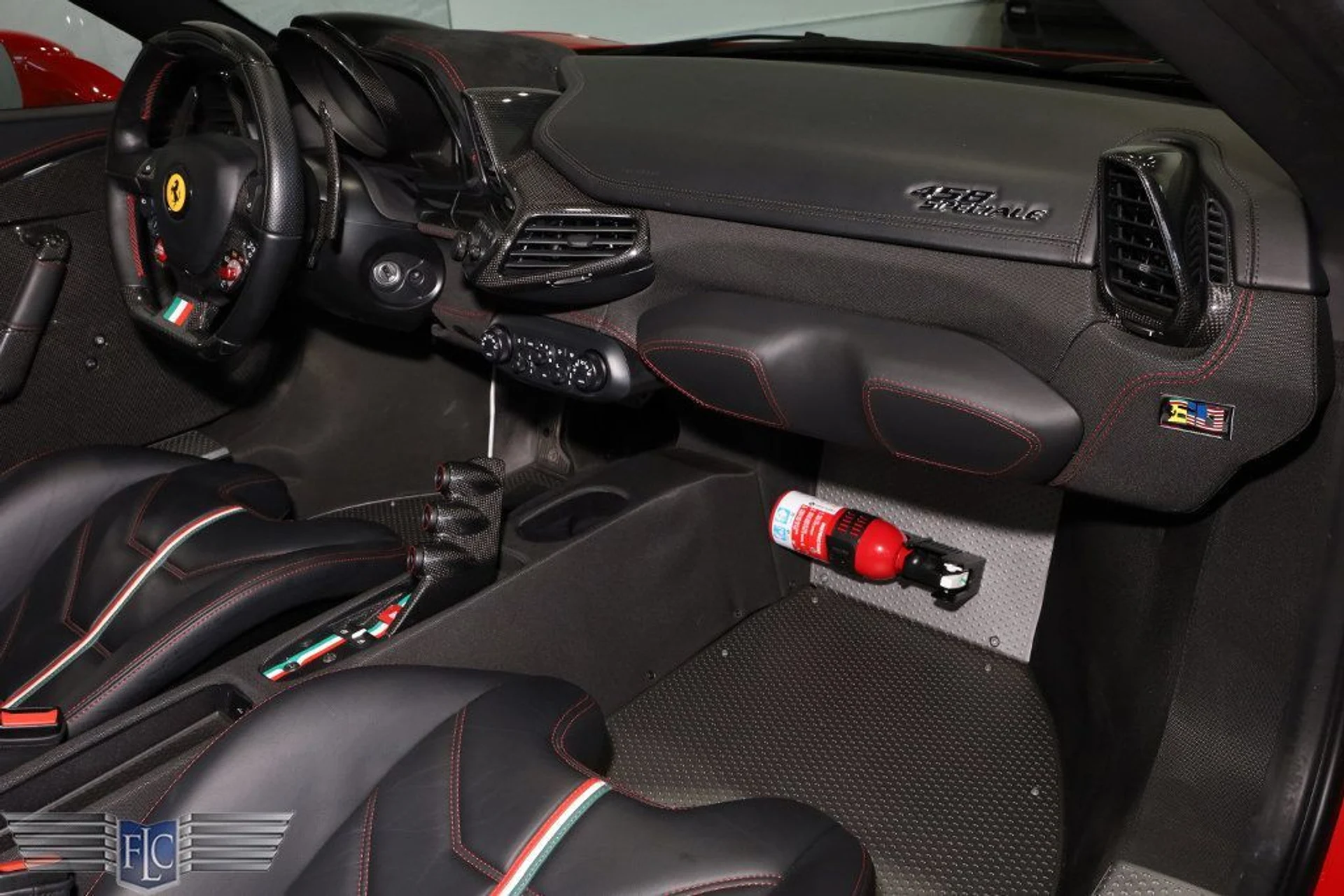 mph026_2454975722_used_2014_ferrari_458_speciale_9689_22821397_27_1024_60bba5c9d8