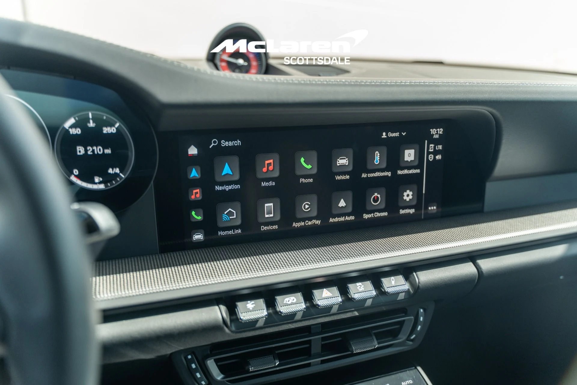 mph026_2455290830_Used_2024_PORSCHE_911_1775537622_2b8c1b4084