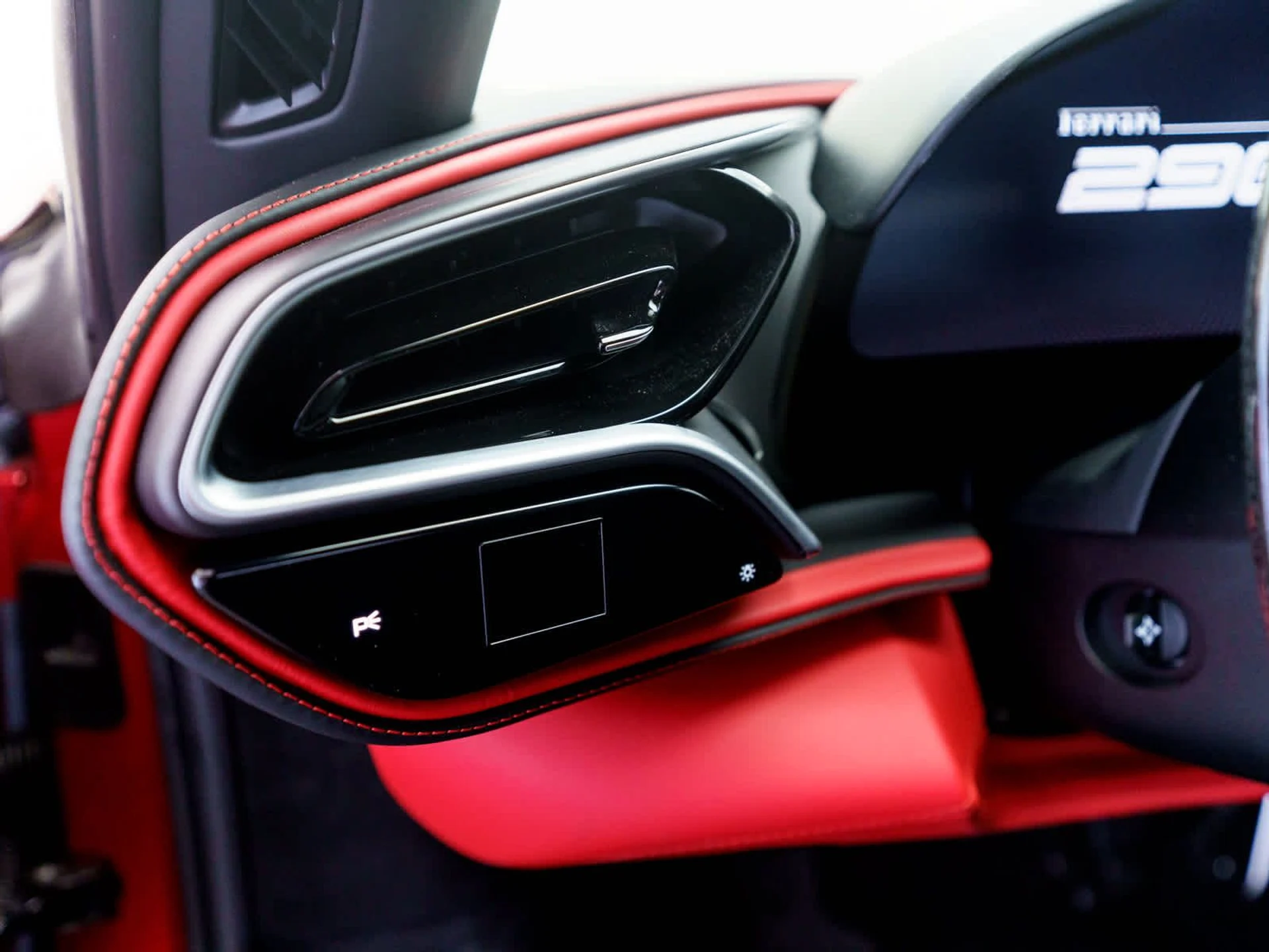 mph026_2457933376_13ecd496b3dacc3f27ae63922f7594cex_bbac6bc13a