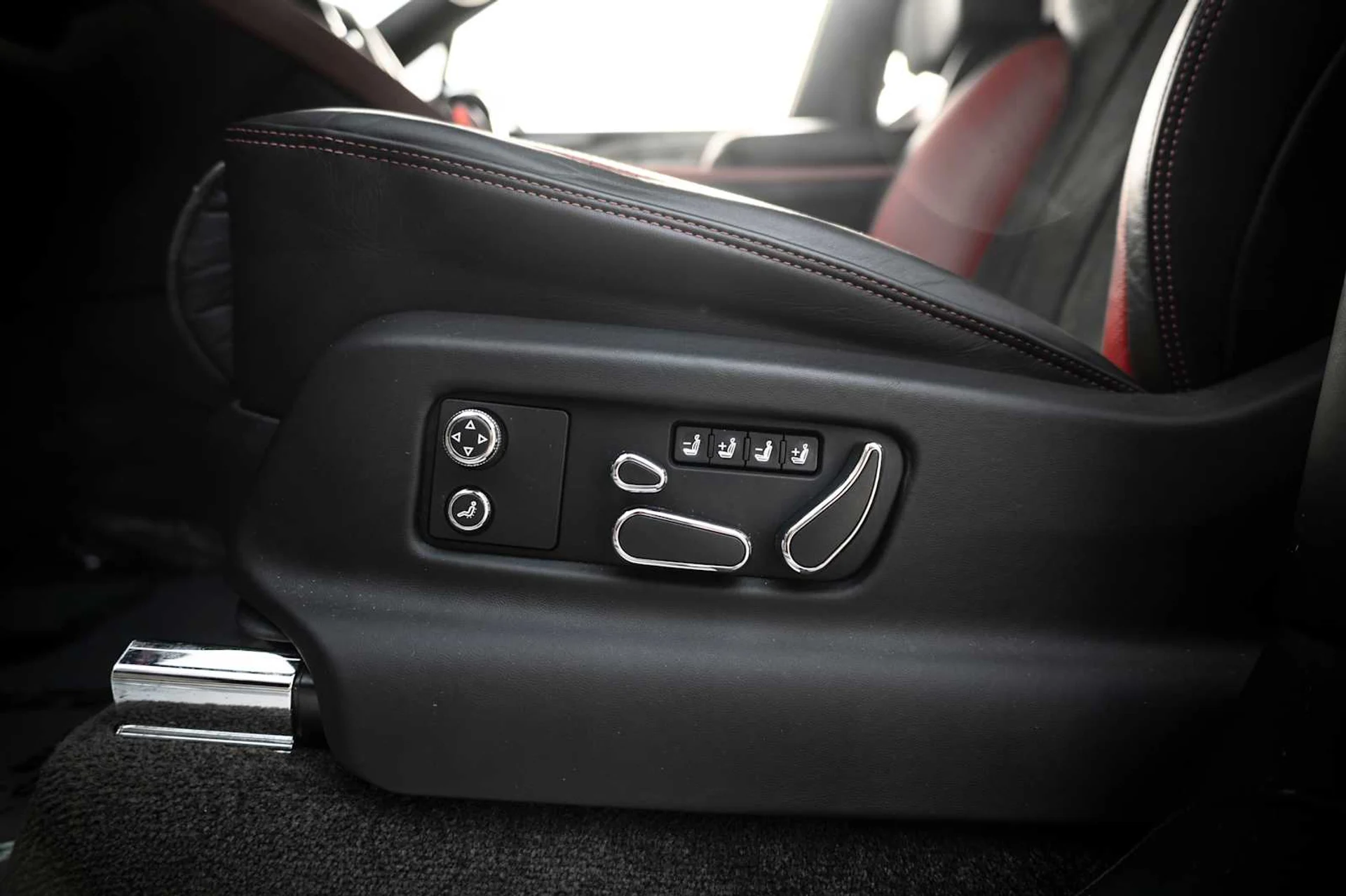 mph026_2458208021_7b5a96f05ef883ec57f79375f90cd7c7x_7880c0006f