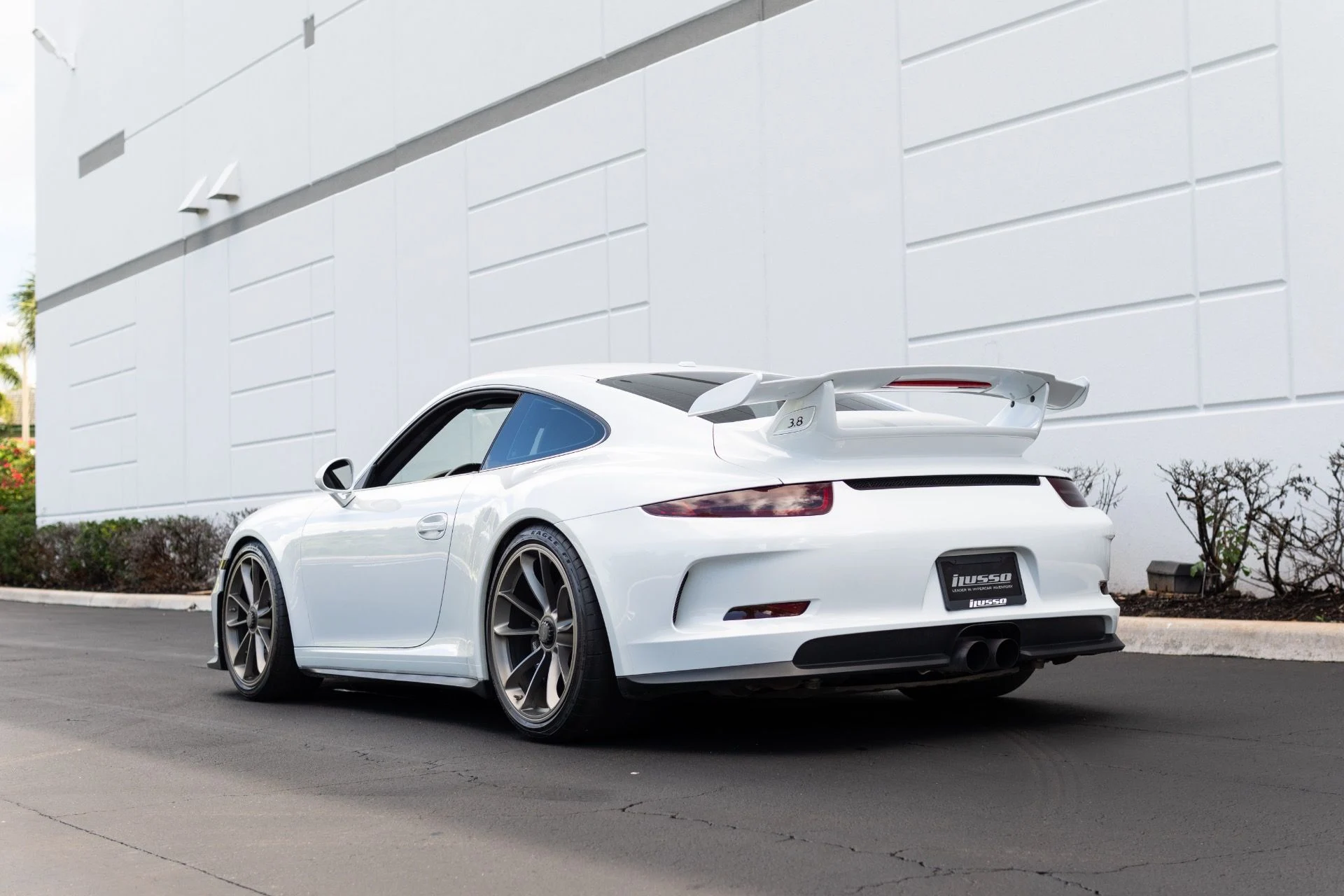 mph026_2462802813_Used_2015_Porsche_911_GT_3_1766771055_765e74ab5b