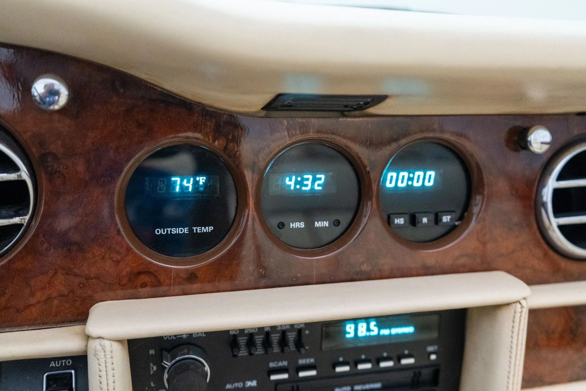 mph026_2464654861_Used_1987_Rolls_Royce_Corniche_II_1780955693_20e99327d9