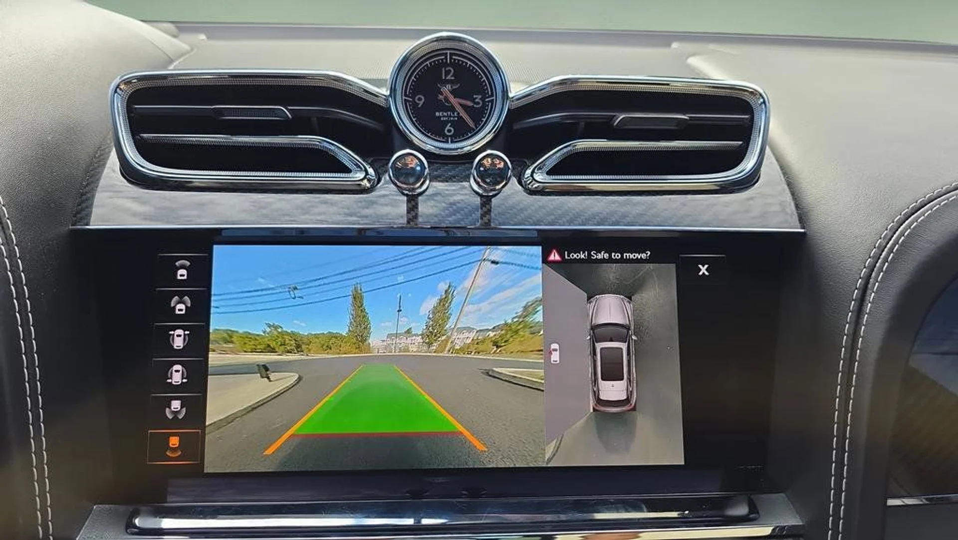 mph026_2471532074_35ac297adb15472eaa11b57b262610a1_e14c4b36b8