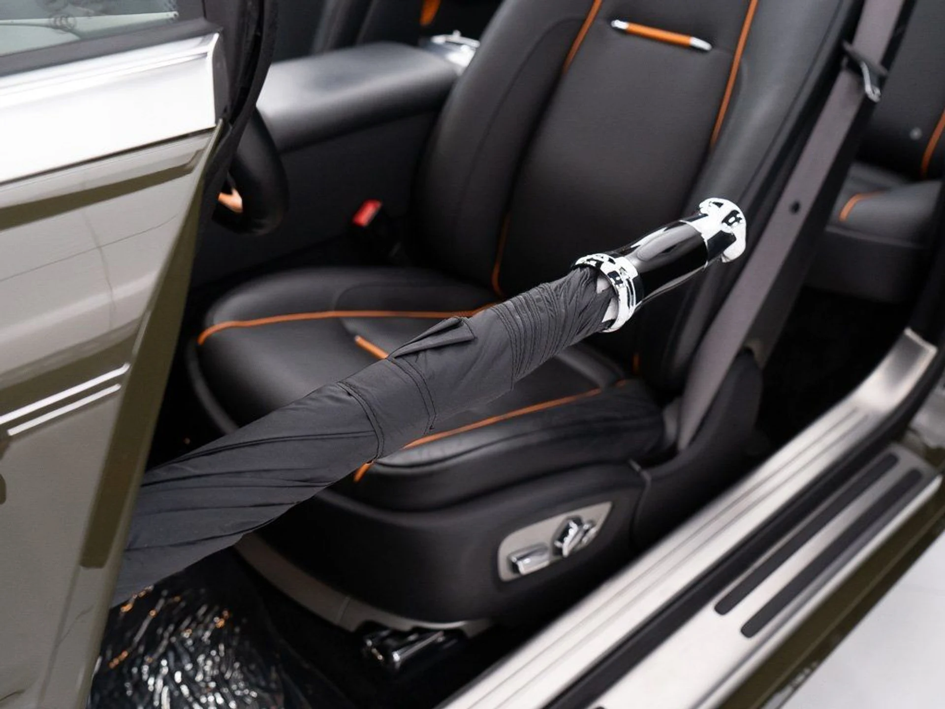 mph026_2472965115_368c4e79d110f370a110b0c55c0af270_29ebe70696