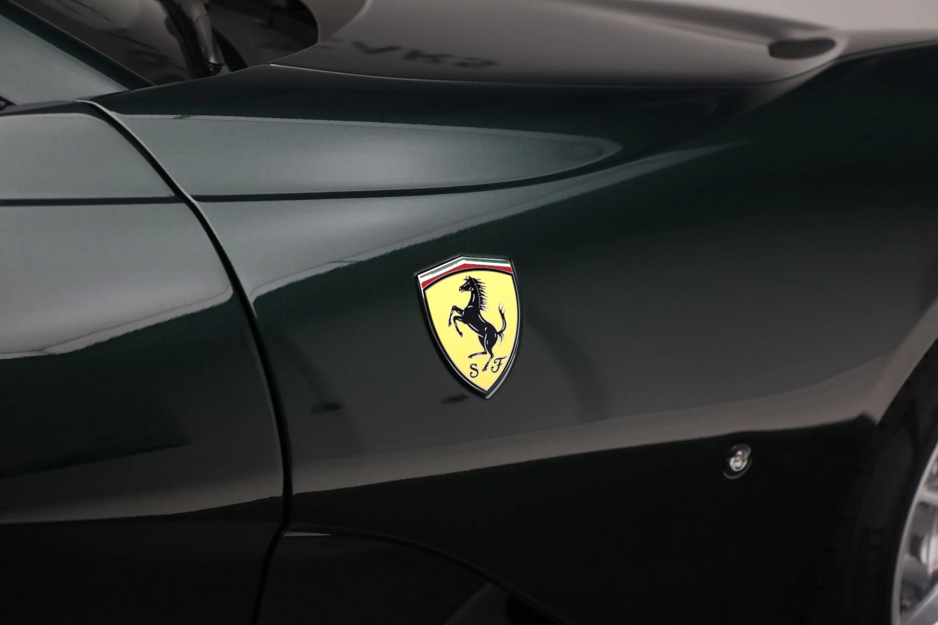 mph026_2473909693_Used_2021_Ferrari_812_GTS_109392aff1