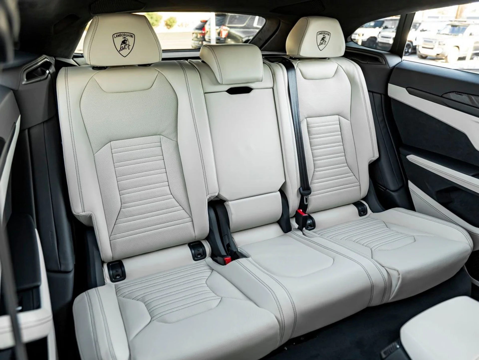 mph026_2474145277_27_5525f9681b