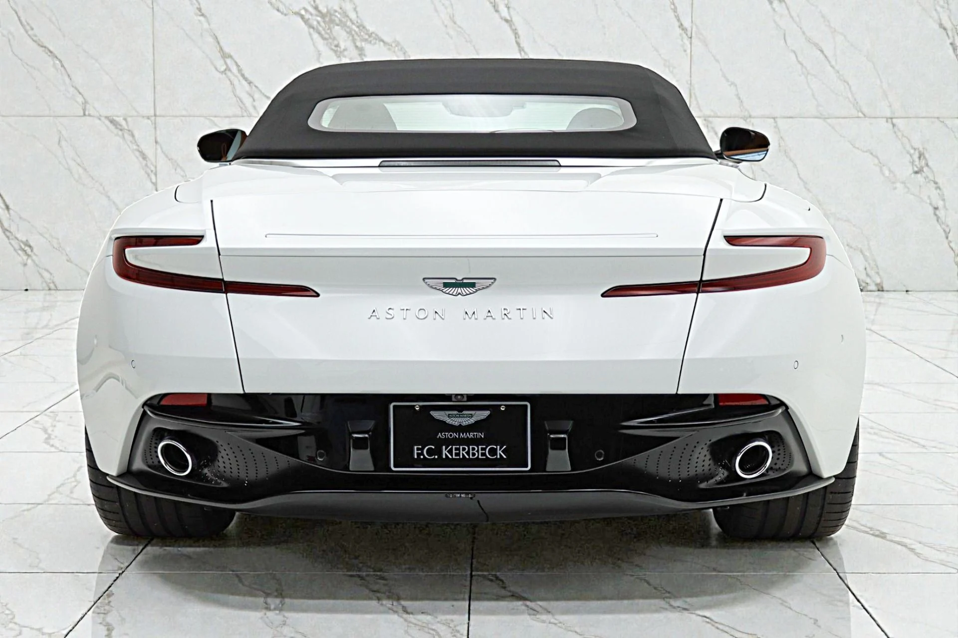 mph026_2481736135_New_2026_Aston_Martin_DB_12_Volante_7394fbe0e4