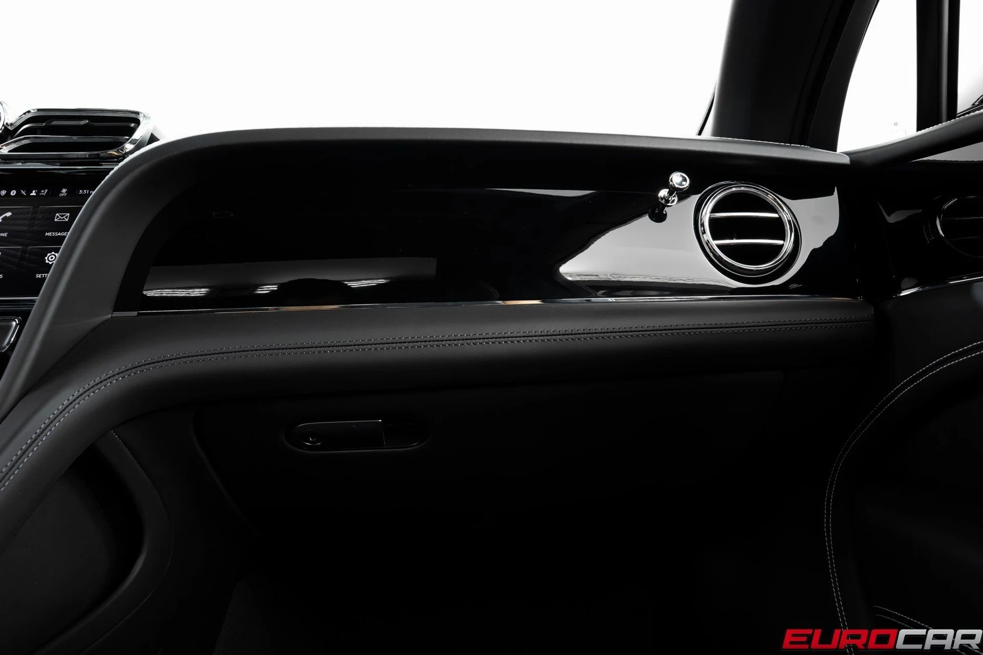 mph026_2490230705_image_27_27a94a928c