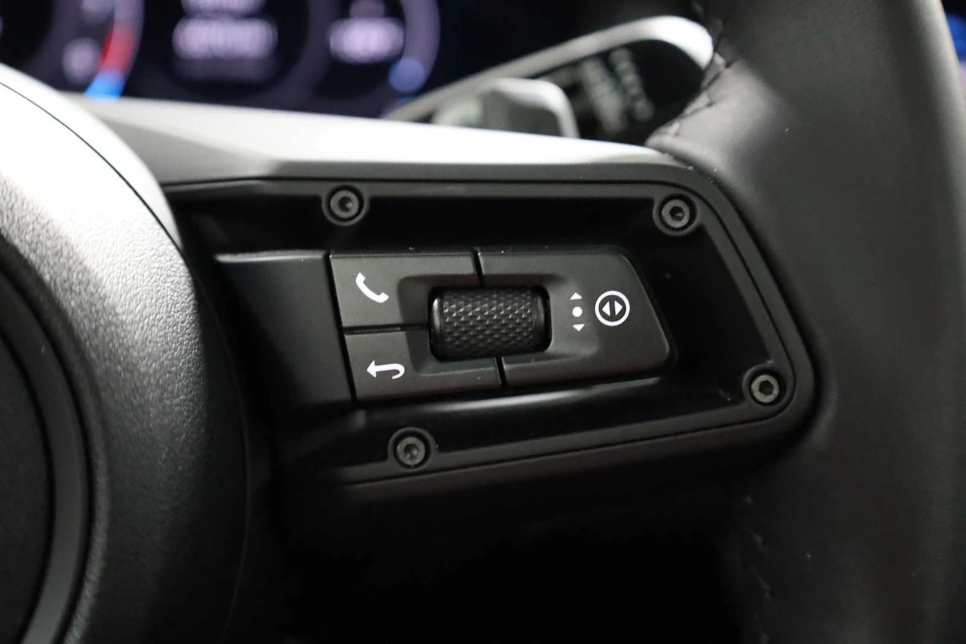 mph026_2500378031_e983e5547aca4d8b477ecd5e831a0df4_1694969789