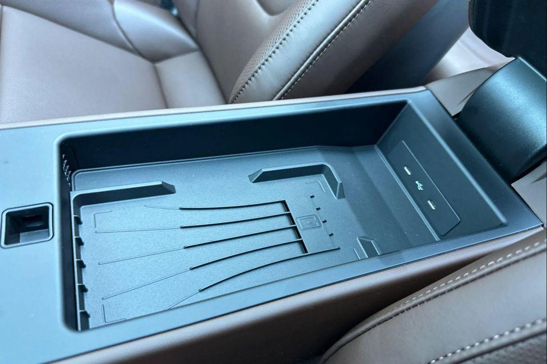 mph026_250070103_dk7m_Y_Eudd_Nmeiv_P_Owibgp_Y98_Z6_A_10463bd06b