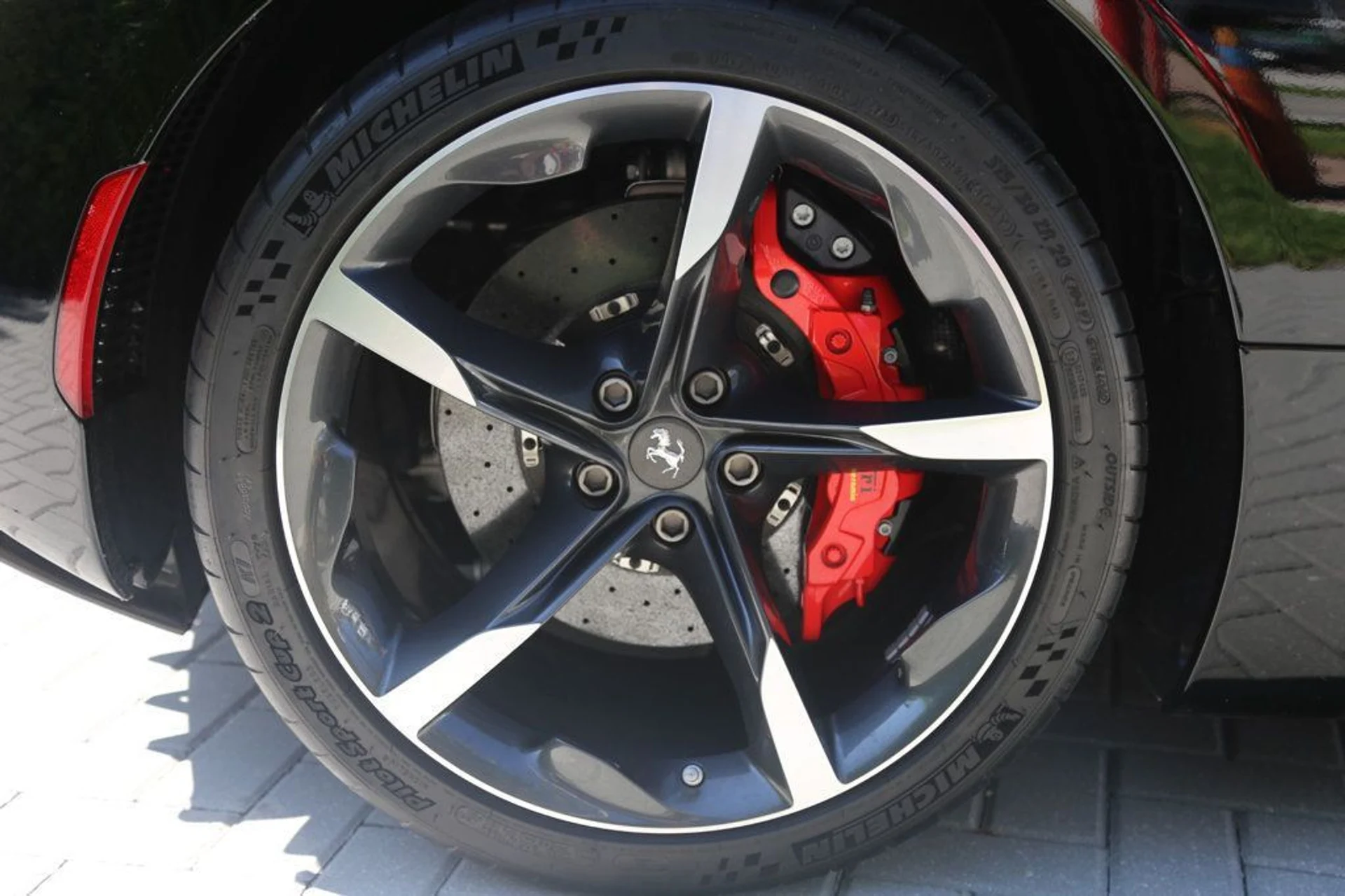 mph026_2503498556_used_2021_ferrari_sf90_stradale_coupe_14354_22430757_27_1024_bd5ac4932e