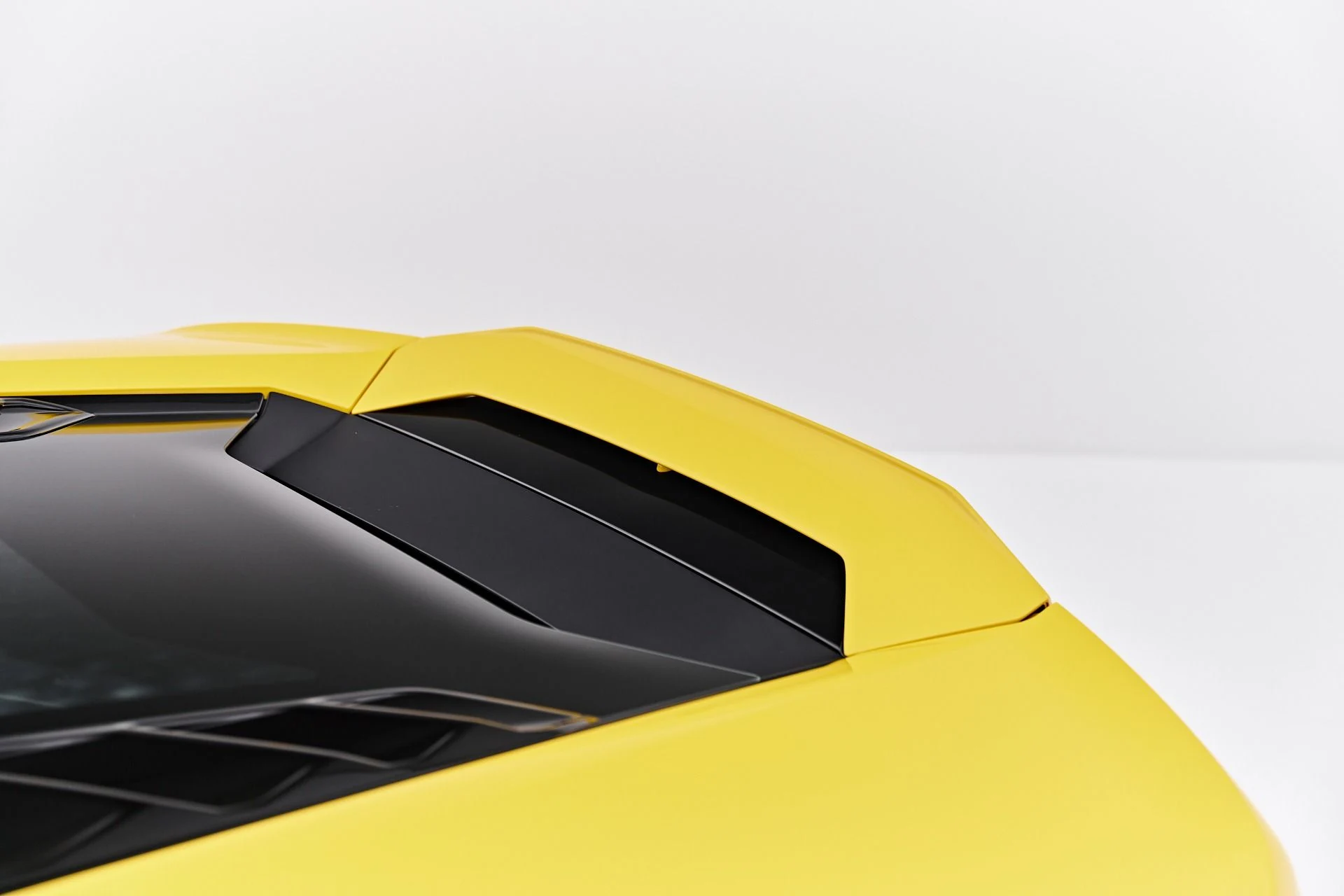 mph026_2505016211_Used_2022_Lamborghini_Huracan_EVO_Base_1787357832_a0db102c86