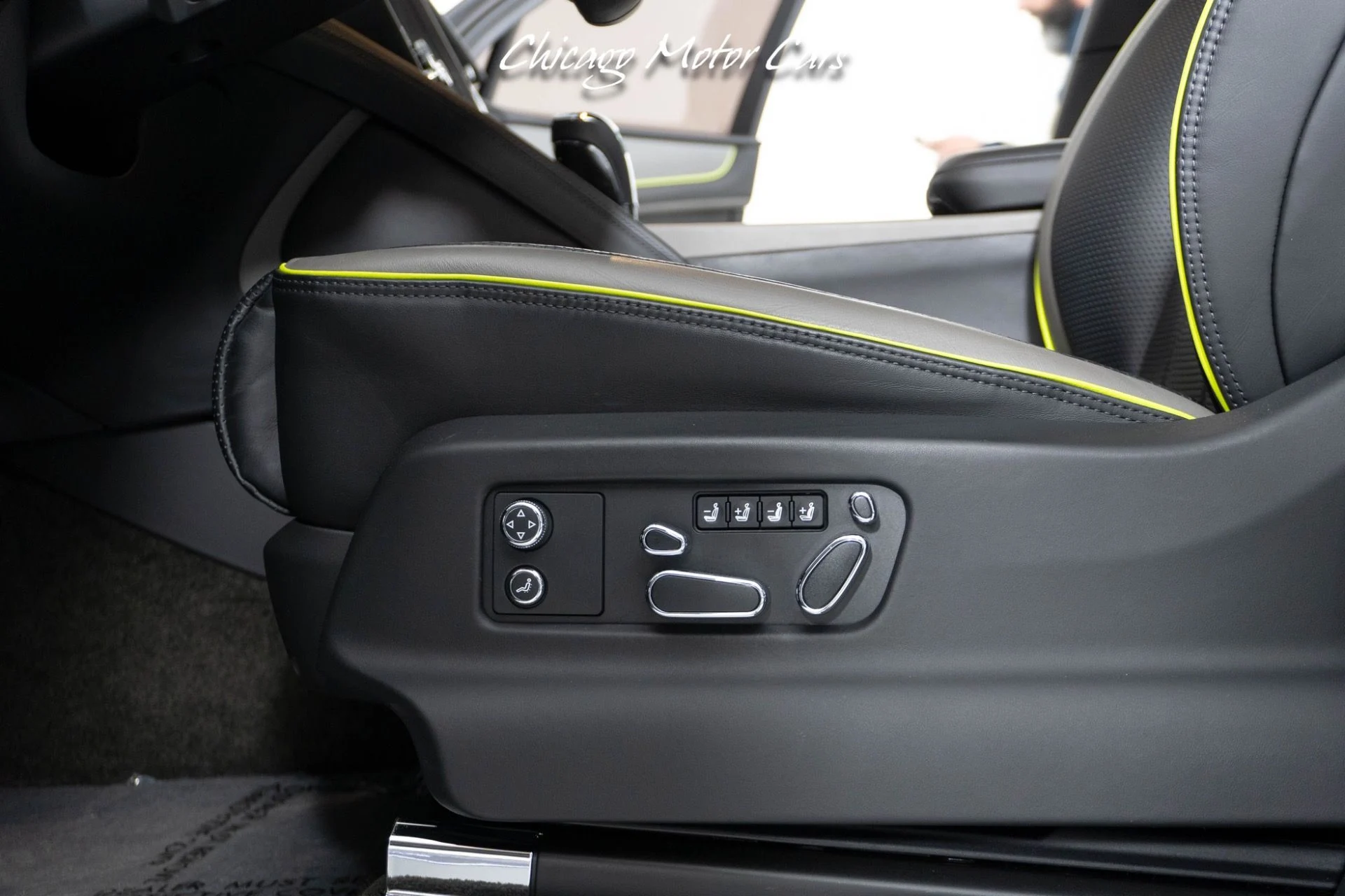 mph026_2509900014_13453_p27_l_b2496ea30f