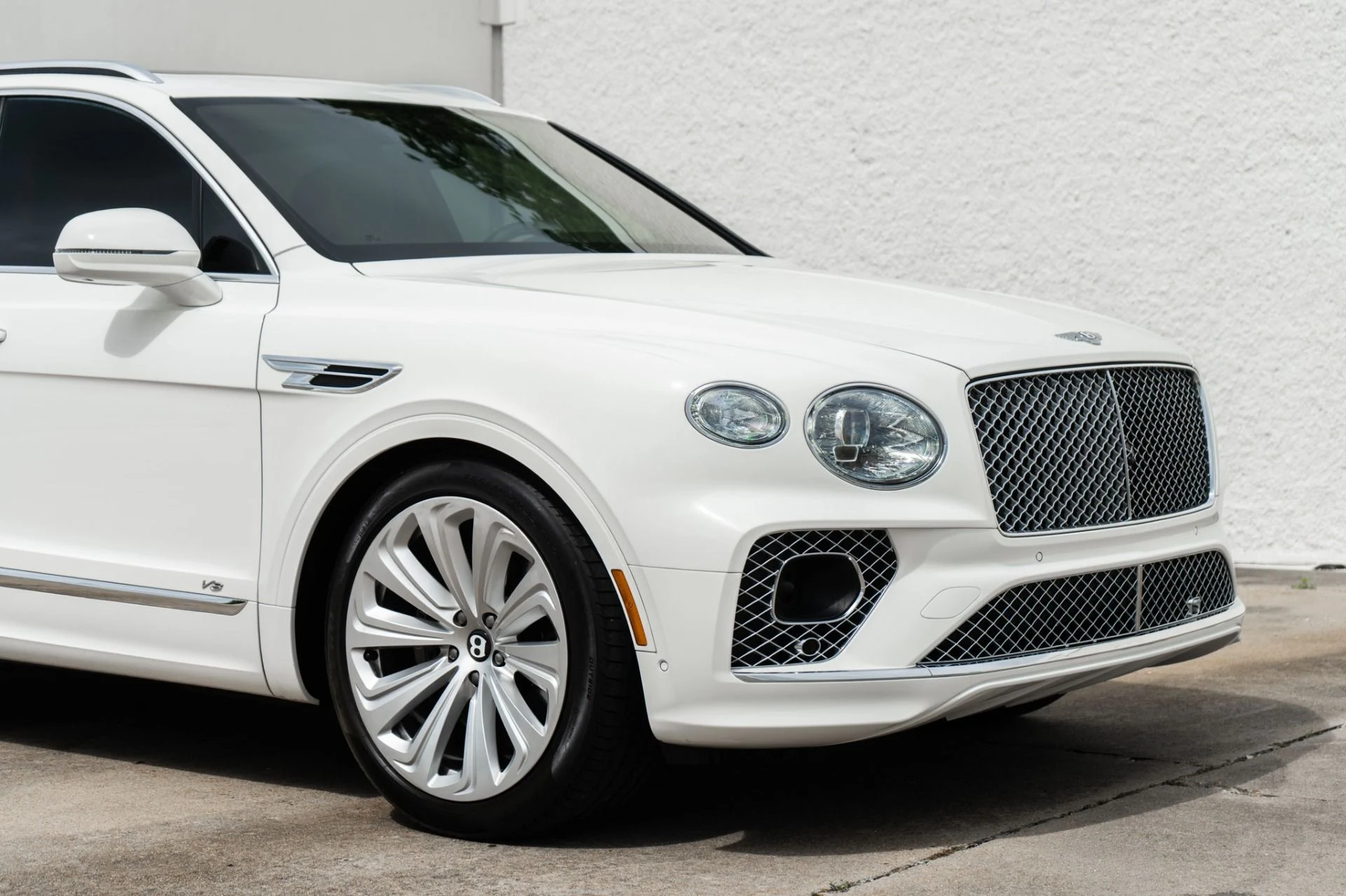 mph026_2521851797_Used_2021_Bentley_Bentayga_V8_1780518091_b0e54f24ea