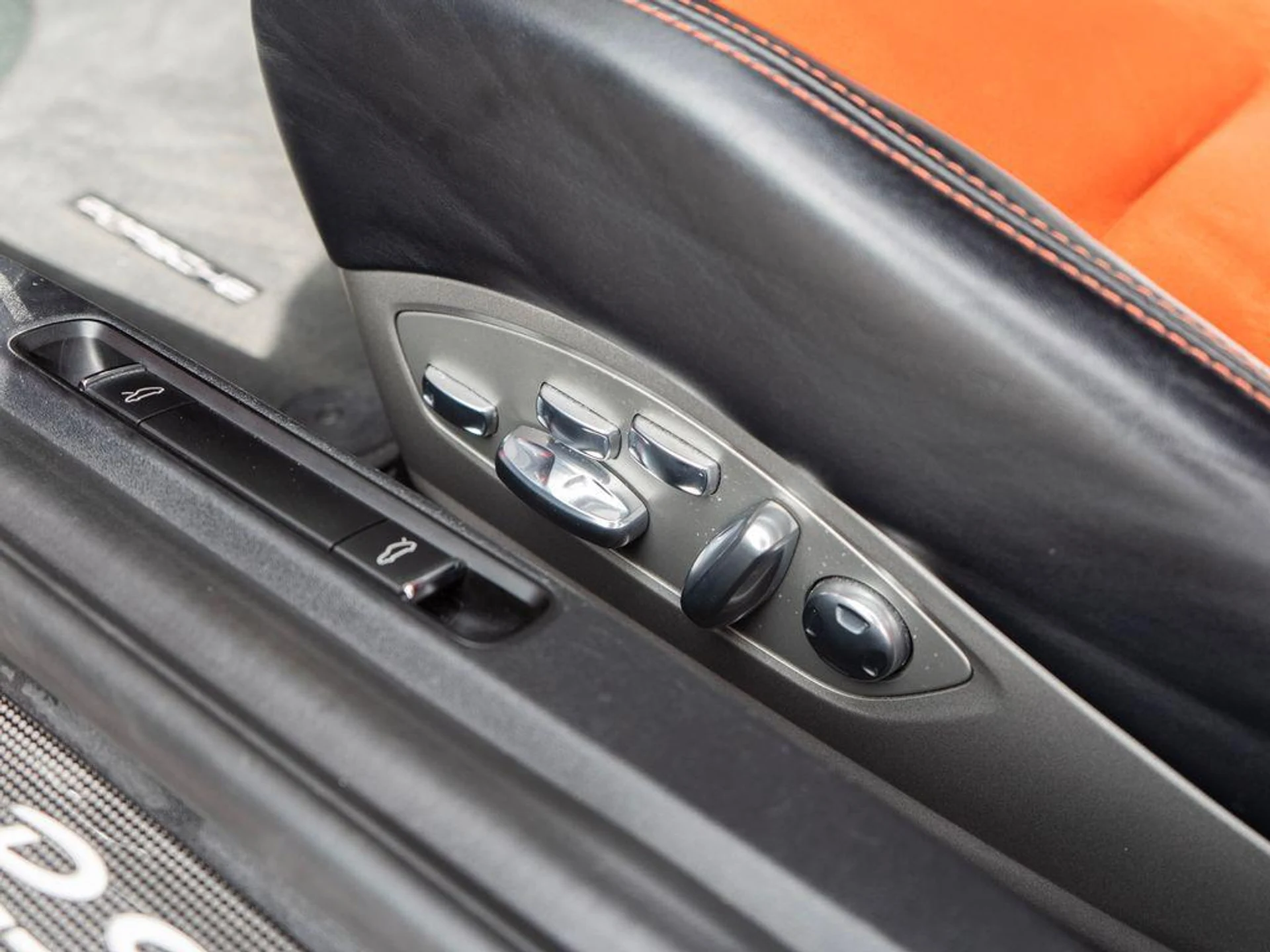 mph026_2529876739_e_GO_Pw_XJ_Ni_QQ_Mse1_Nv_O3_Wfc_Hv_BMM_d70f5dbfa1