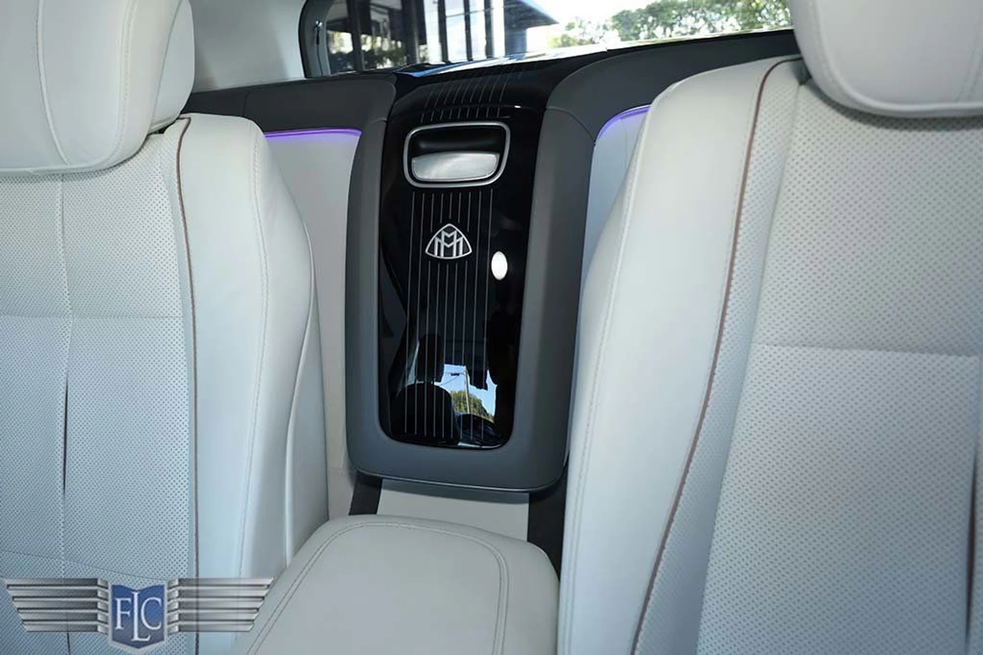 mph026_2530744555_used_2023_mercedes_benz_gls_maybachgls6004maticsuv_6305_22983773_27_1024_789efc471d